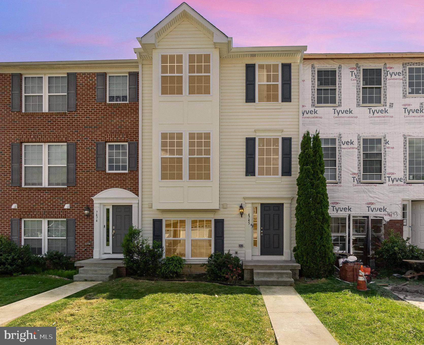 HOLLYWOODS POINT - Residential