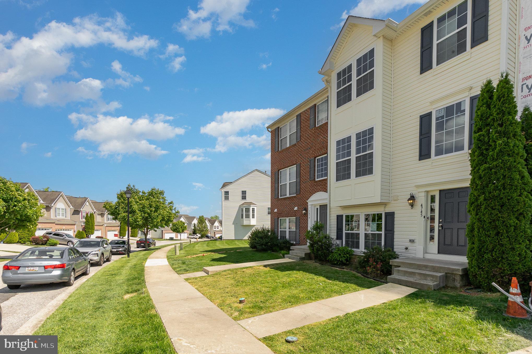 HOLLYWOODS POINT - Residential