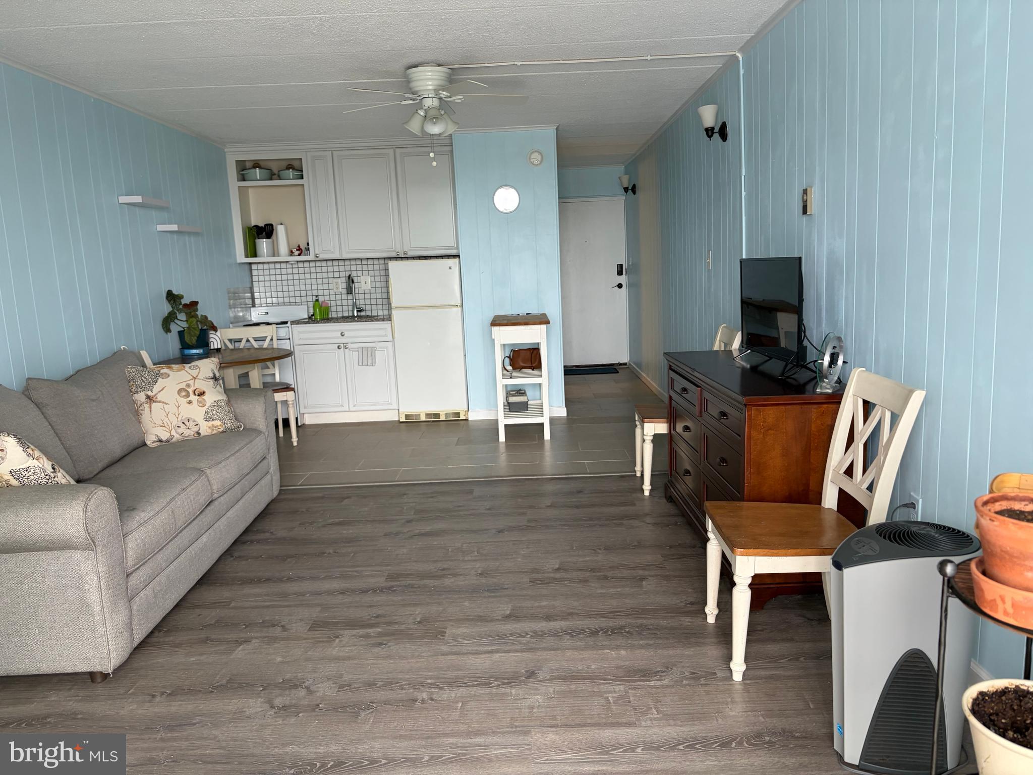 12808 COASTAL HIGHWAY 207