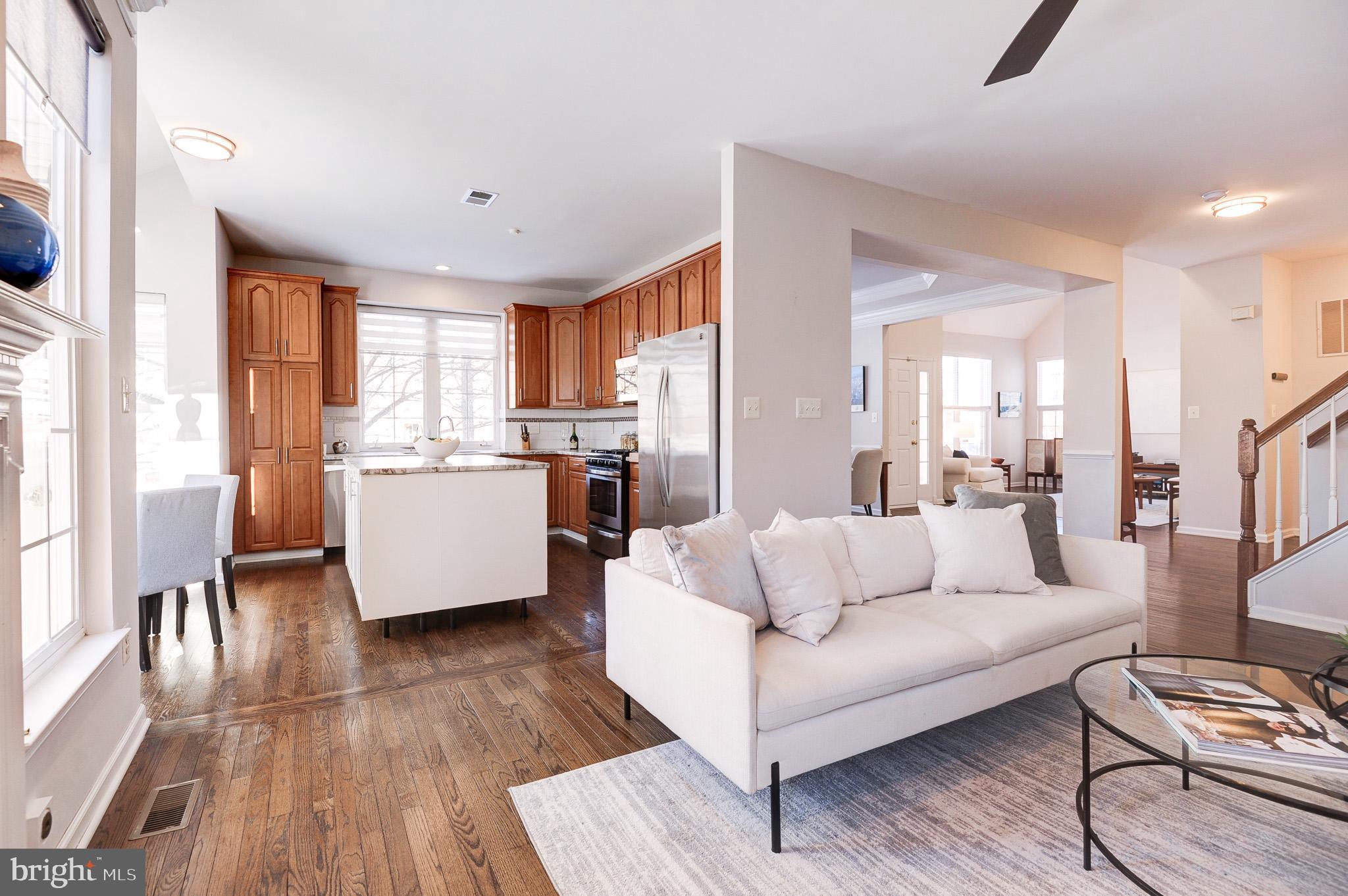 BELMONT COUNTRY CLUB - Residential