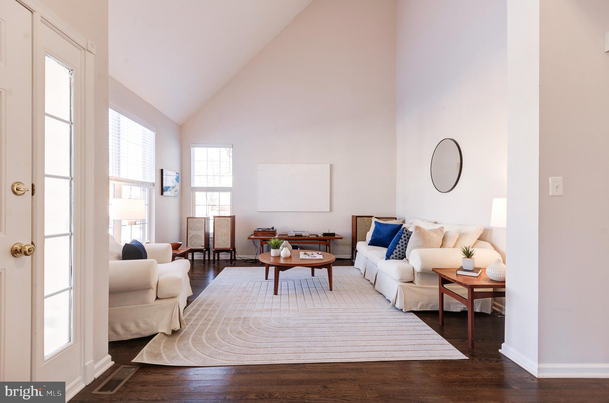 BELMONT COUNTRY CLUB - Residential