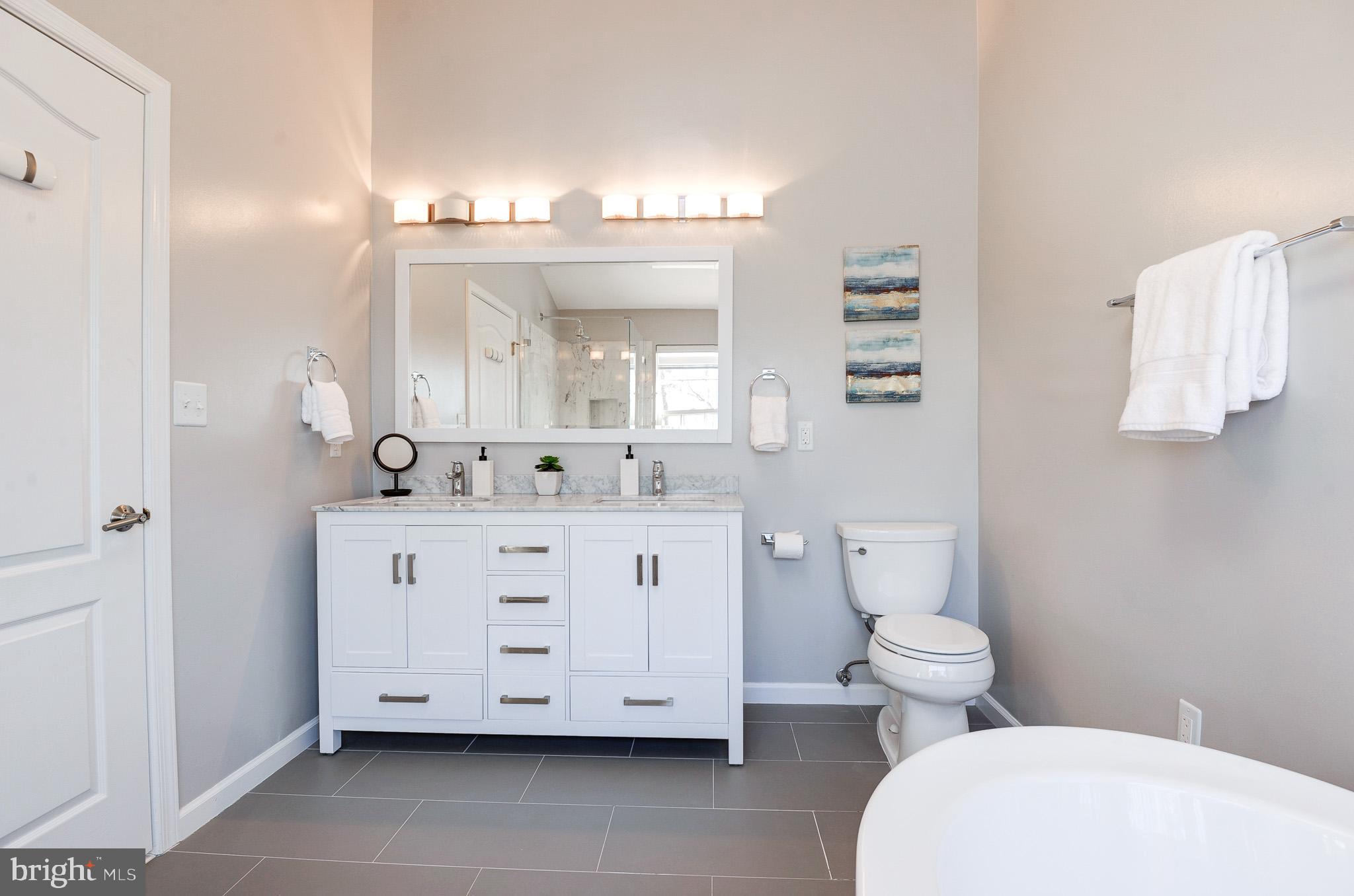 BELMONT COUNTRY CLUB - Residential