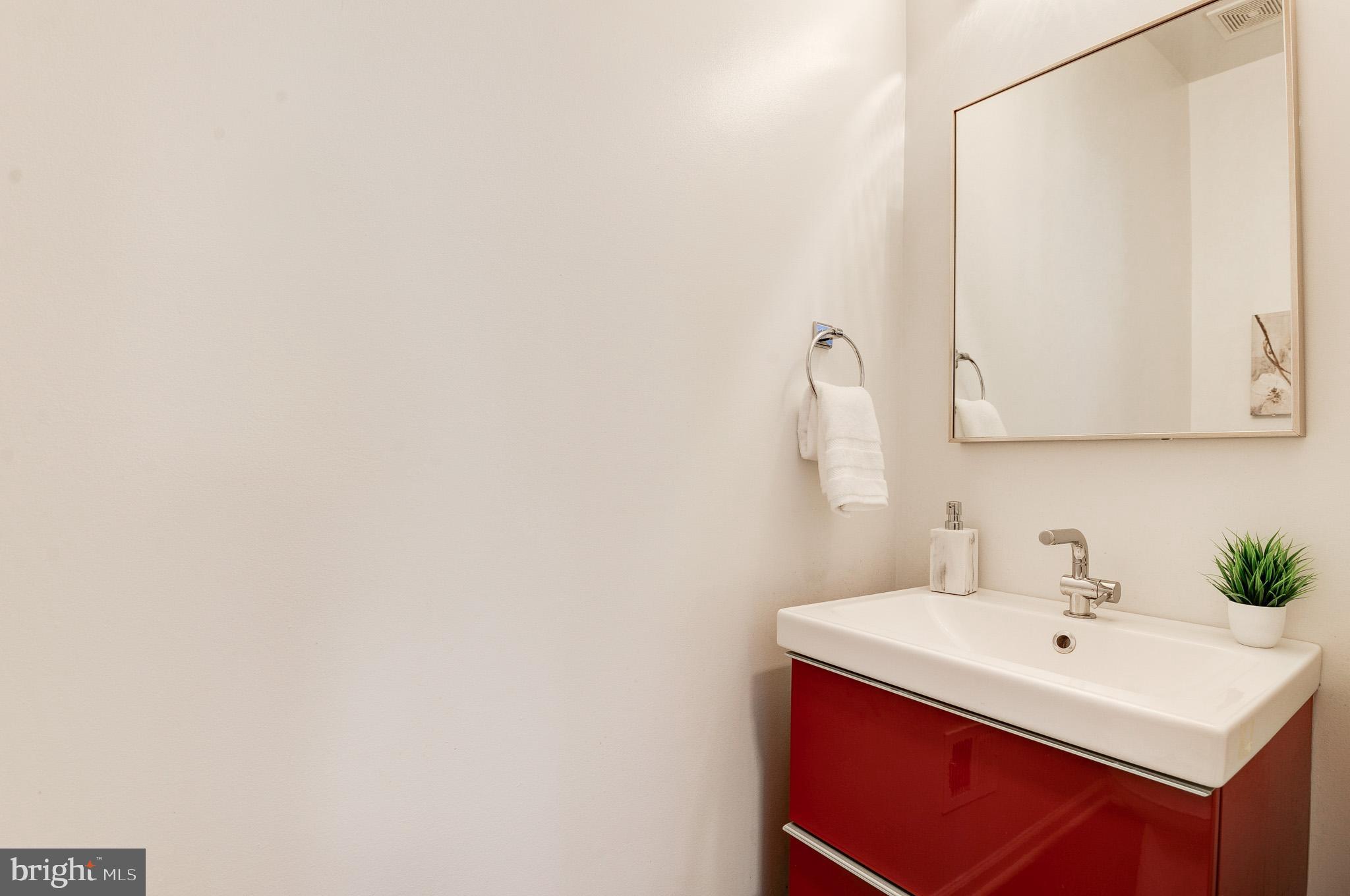 BELMONT COUNTRY CLUB - Residential