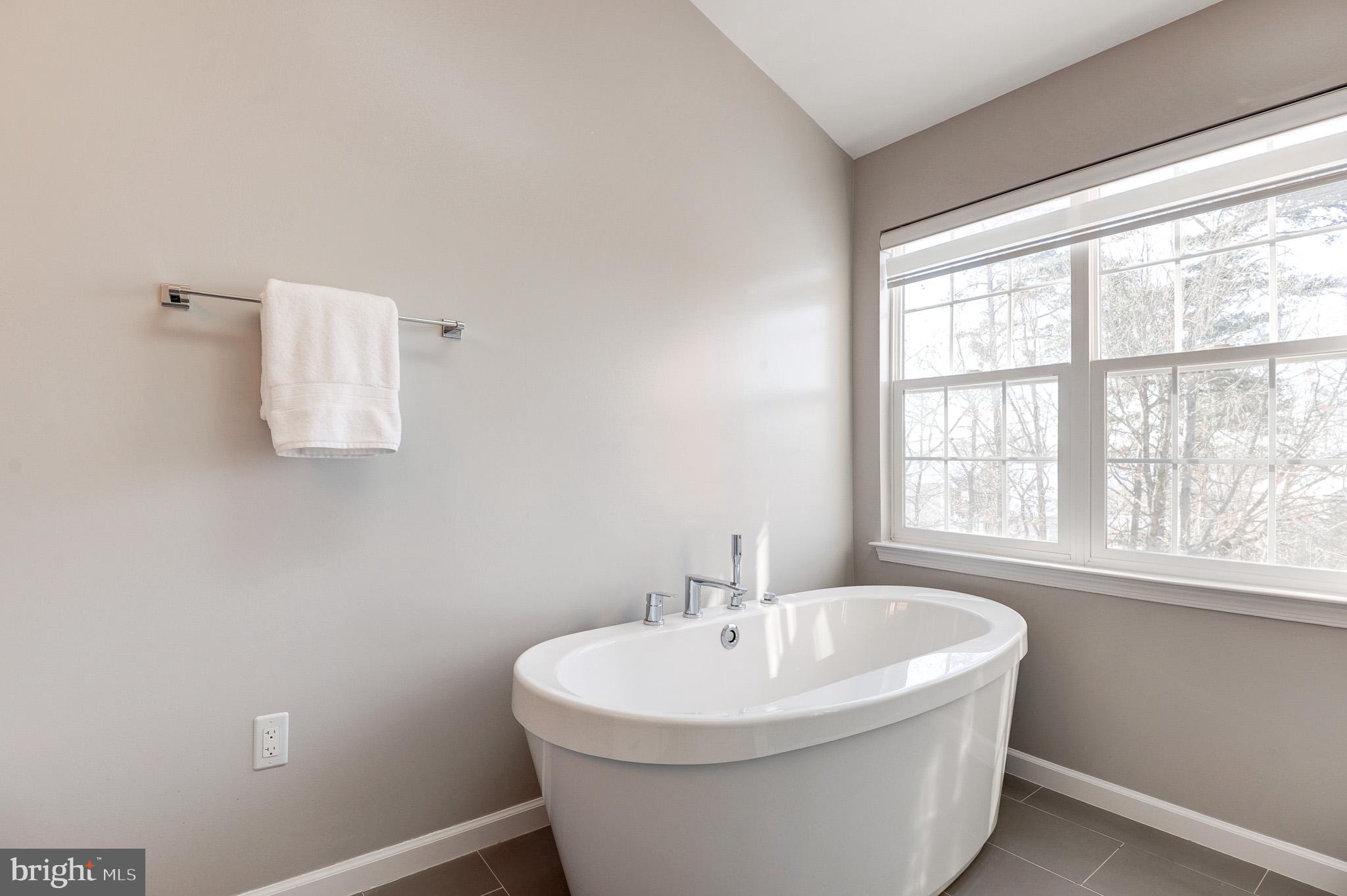 BELMONT COUNTRY CLUB - Residential