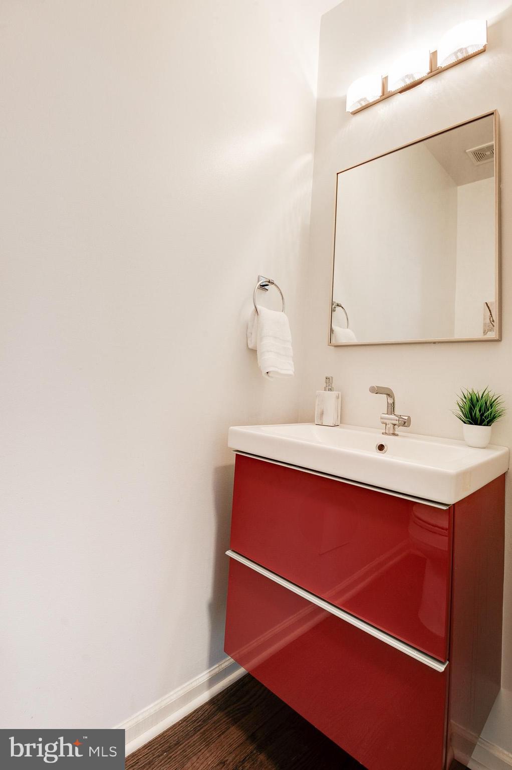 BELMONT COUNTRY CLUB - Residential