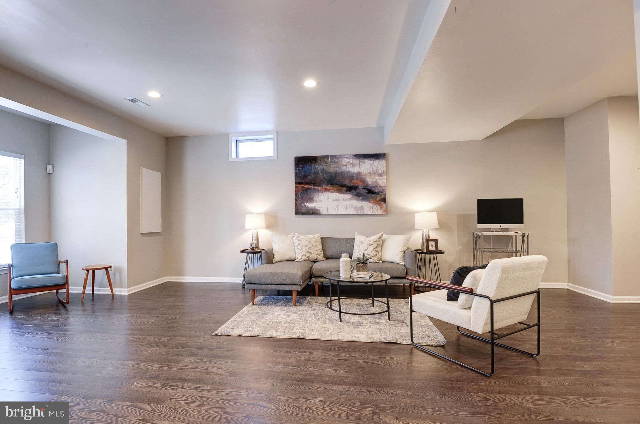 BELMONT COUNTRY CLUB - Residential