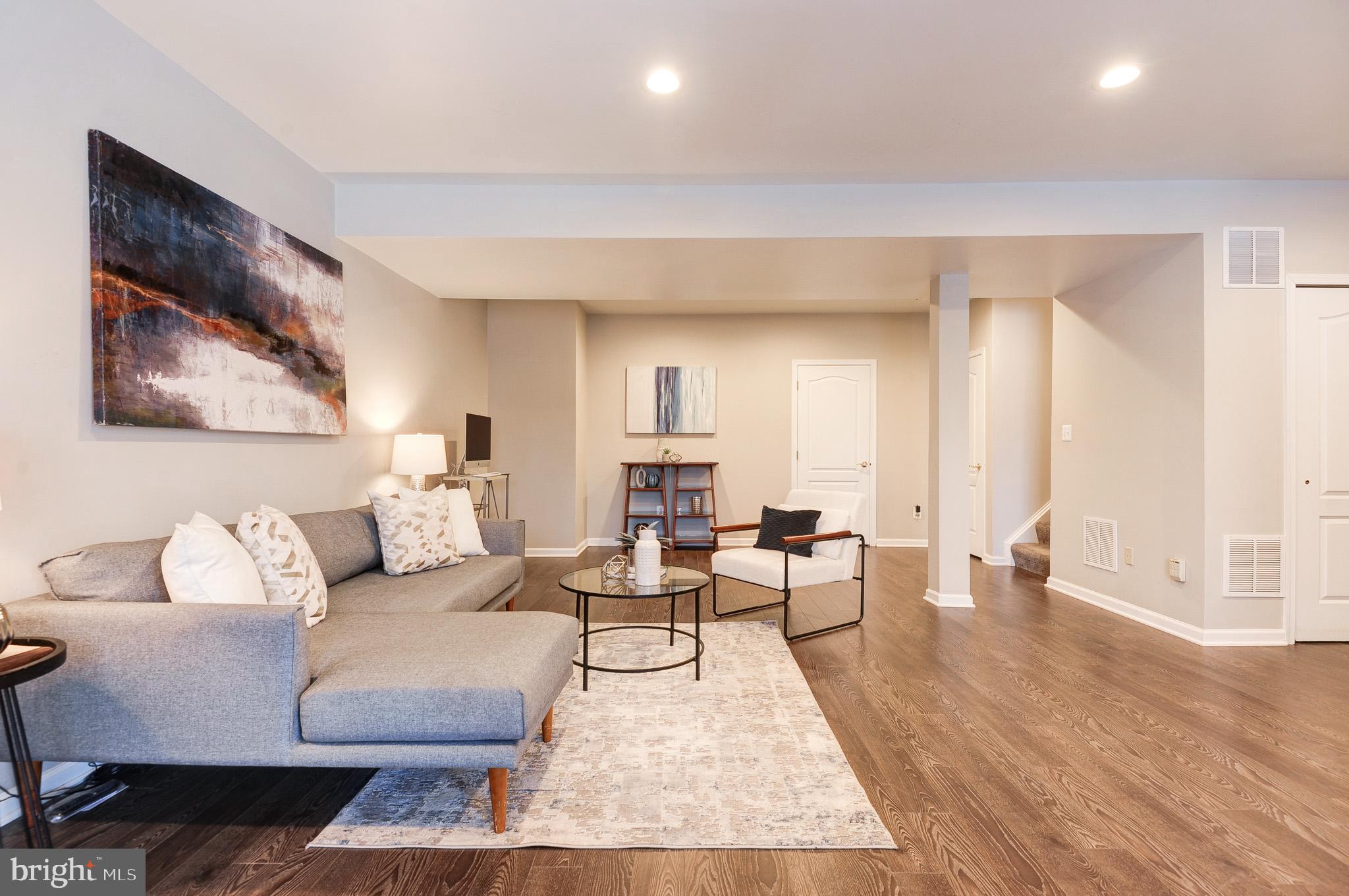 BELMONT COUNTRY CLUB - Residential