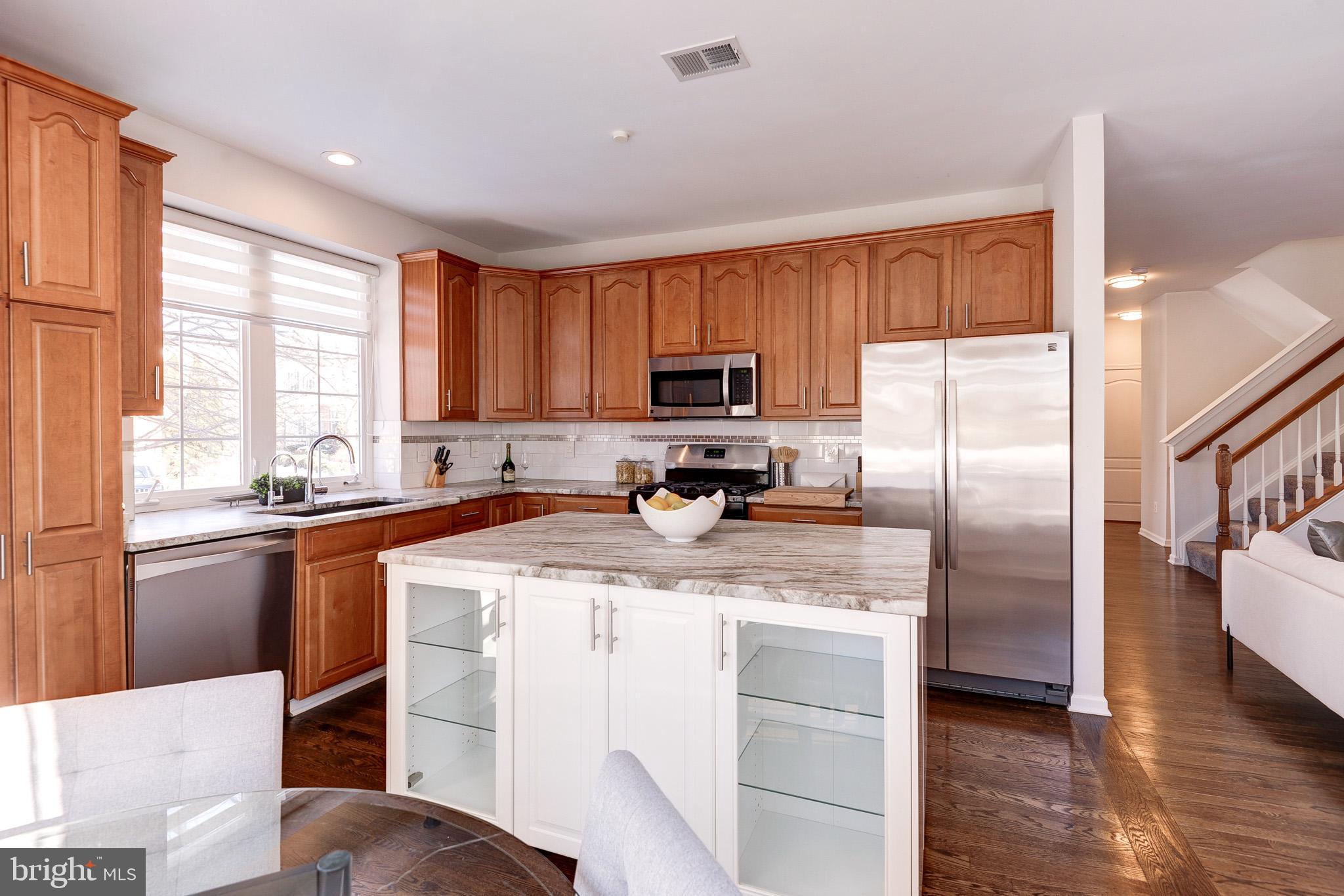 BELMONT COUNTRY CLUB - Residential