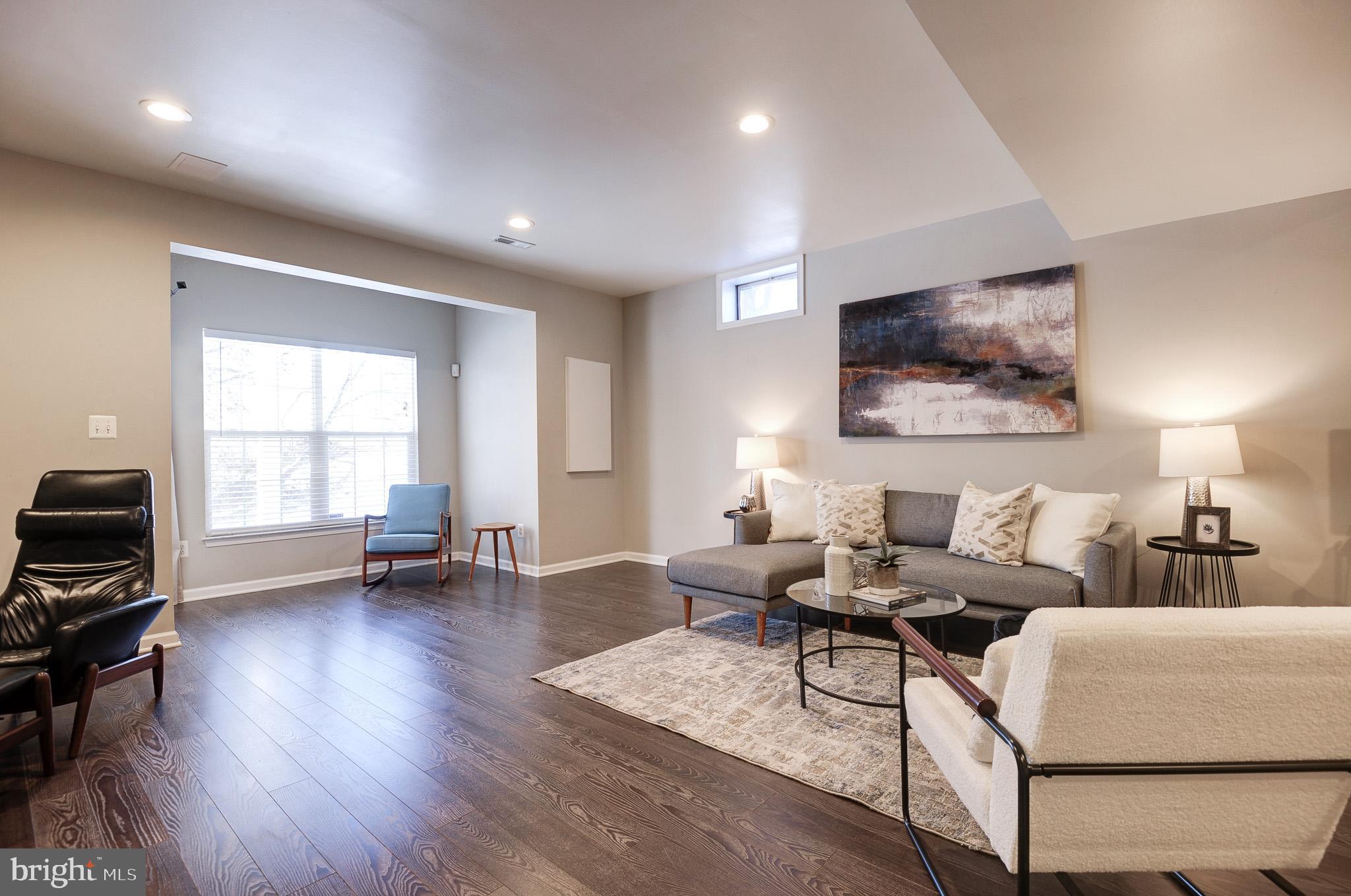 BELMONT COUNTRY CLUB - Residential