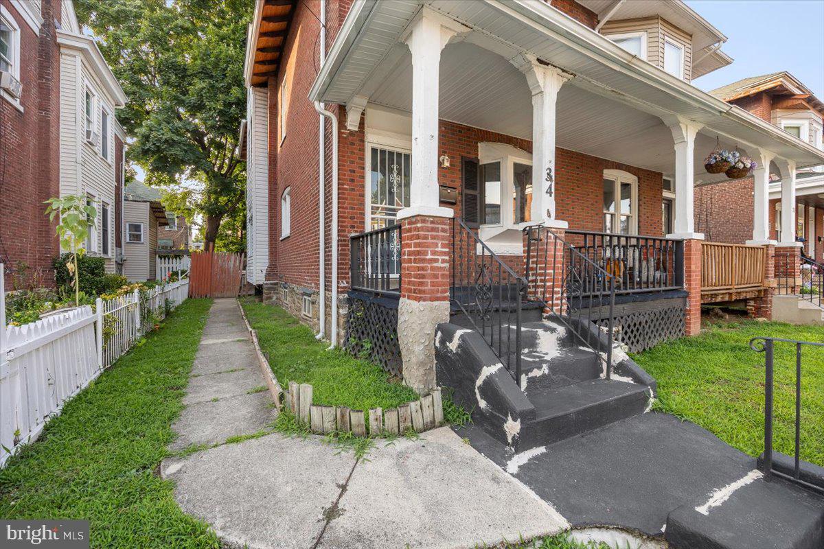 EDGEMONT PARK - Residential