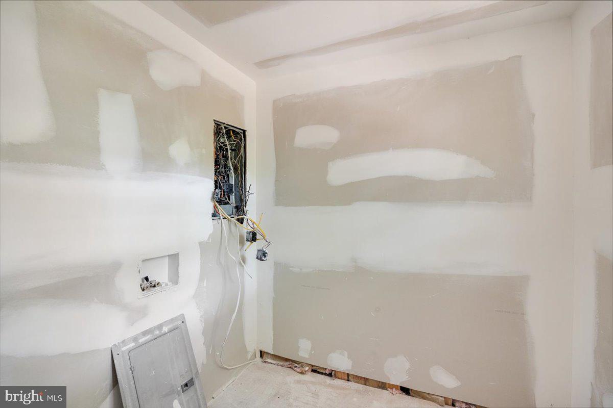 EDGEMONT PARK - Residential