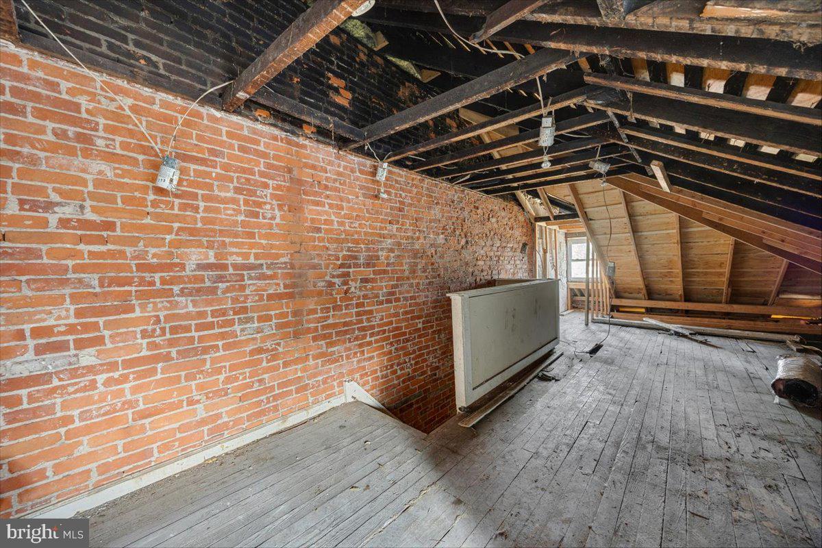 EDGEMONT PARK - Residential