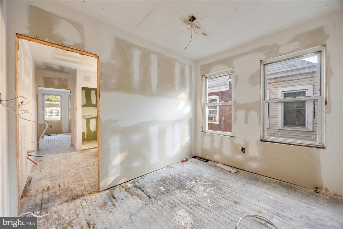 EDGEMONT PARK - Residential