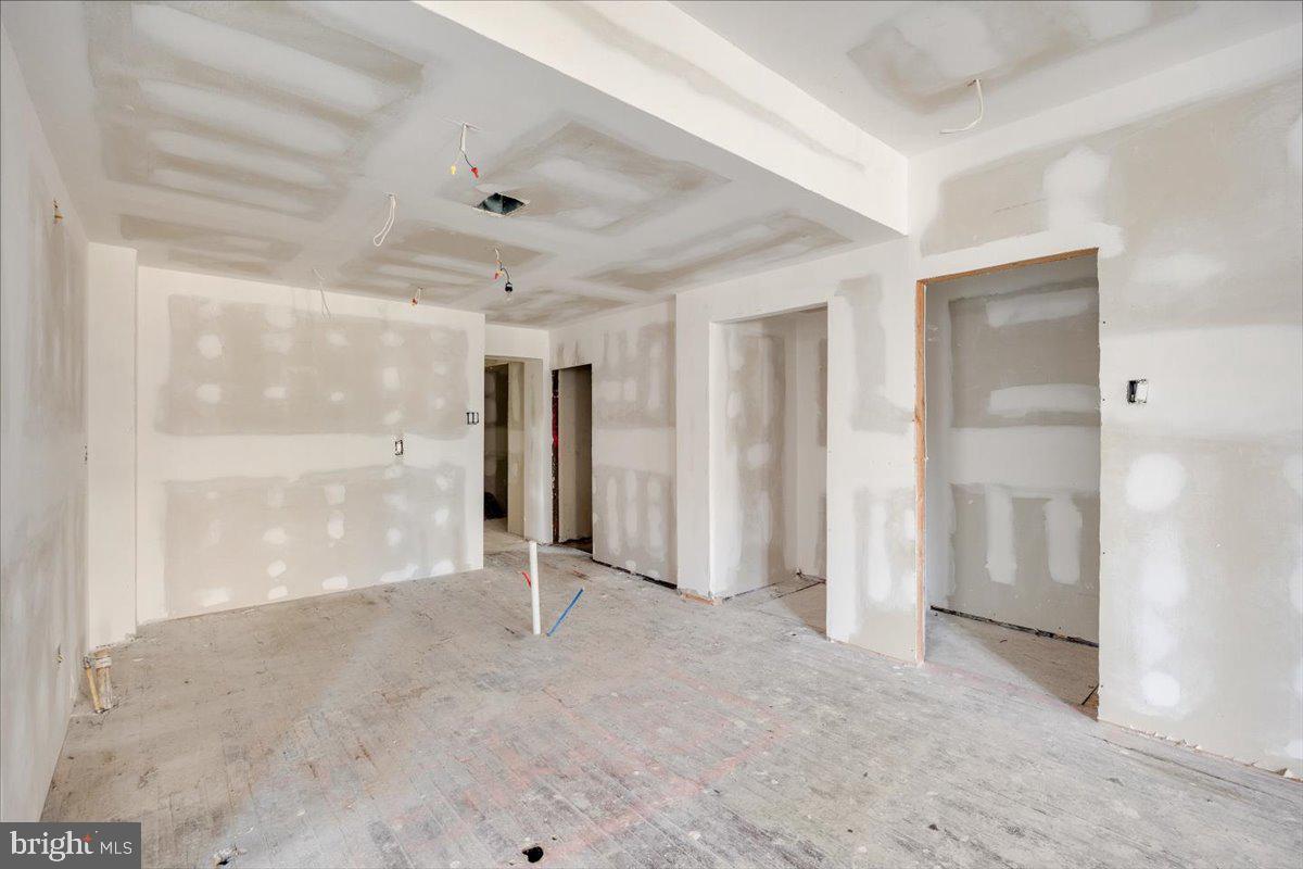 EDGEMONT PARK - Residential