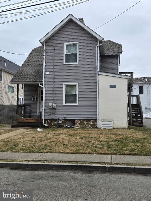 Multifamily For Sale - 207 S Locust Street<br/> AMBLER, PA 19002