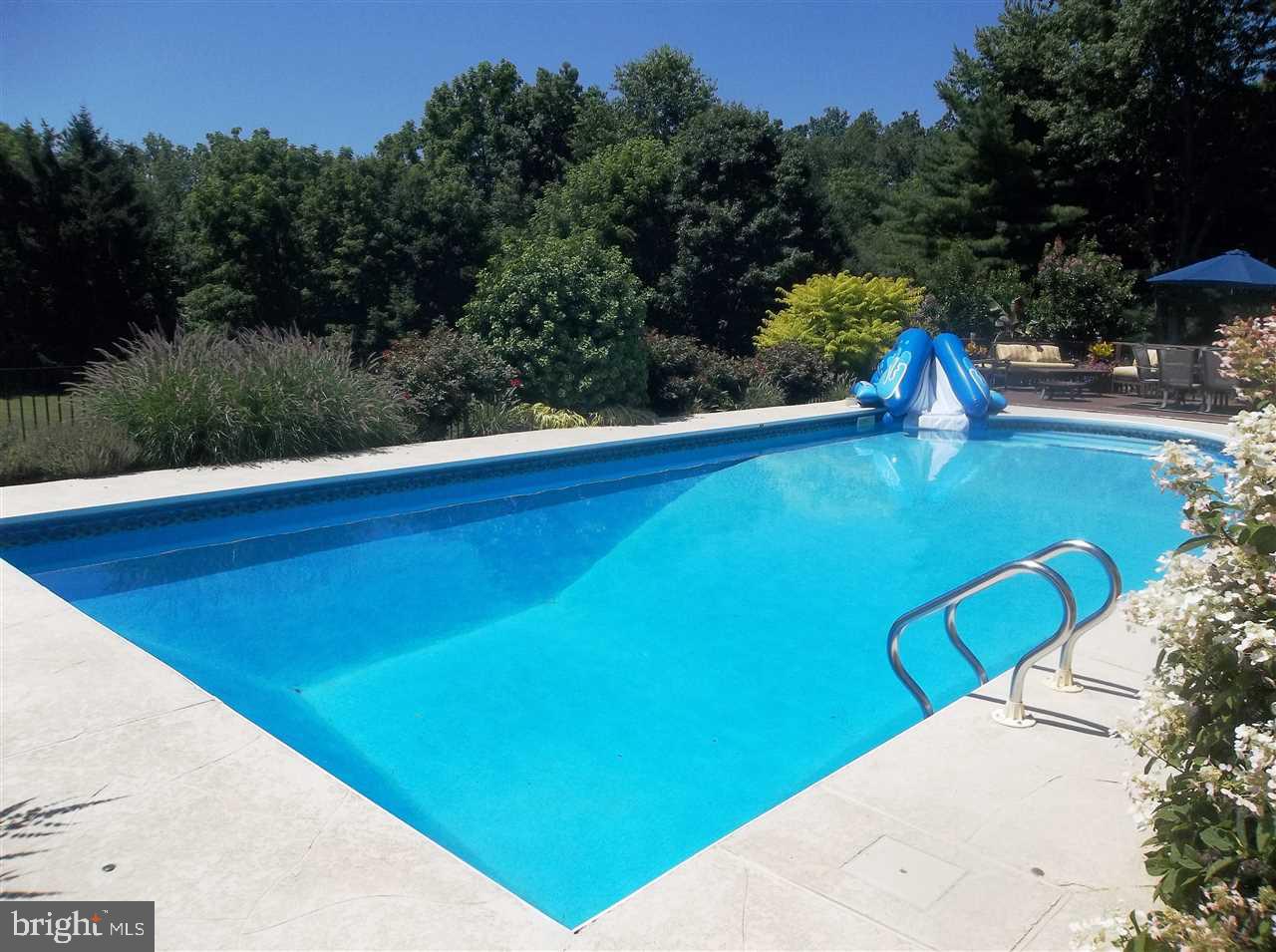 HERITAGE FARMS - Residential