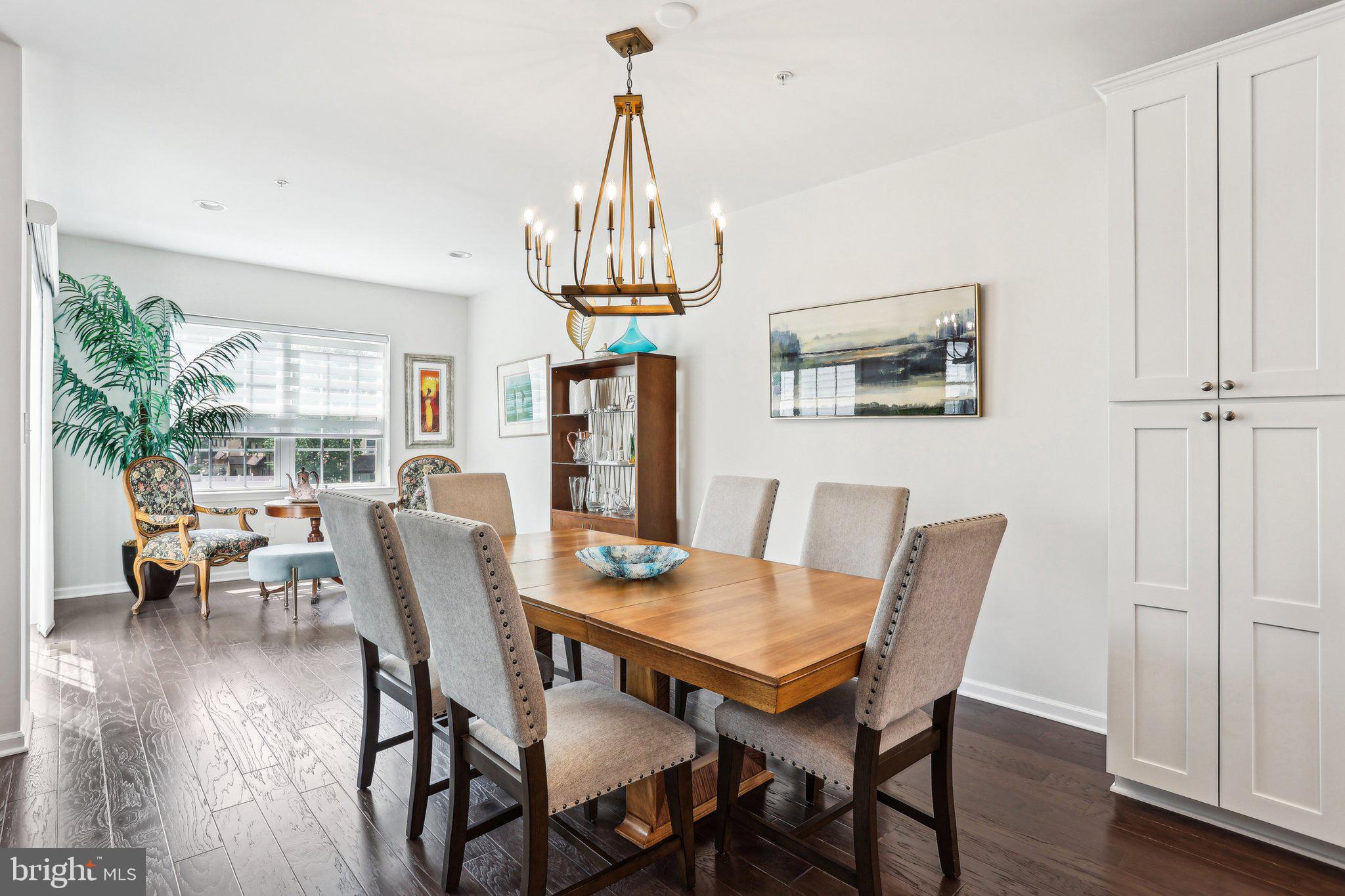 HIGH GROVE - Residential