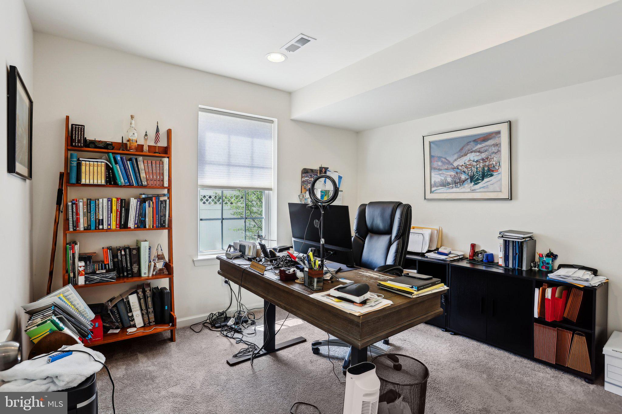 HIGH GROVE - Residential