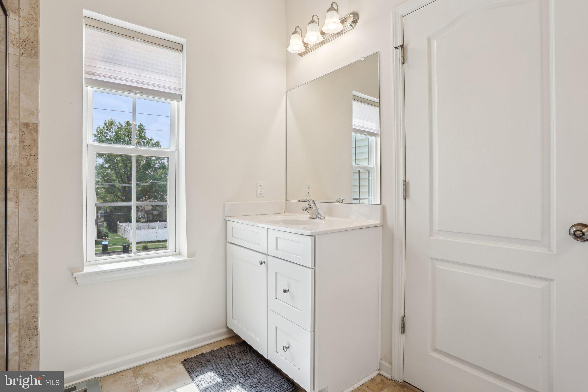 HIGH GROVE - Residential