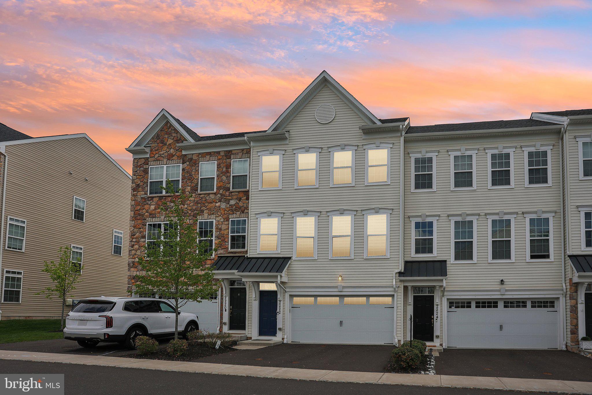 HIGH GROVE - Residential