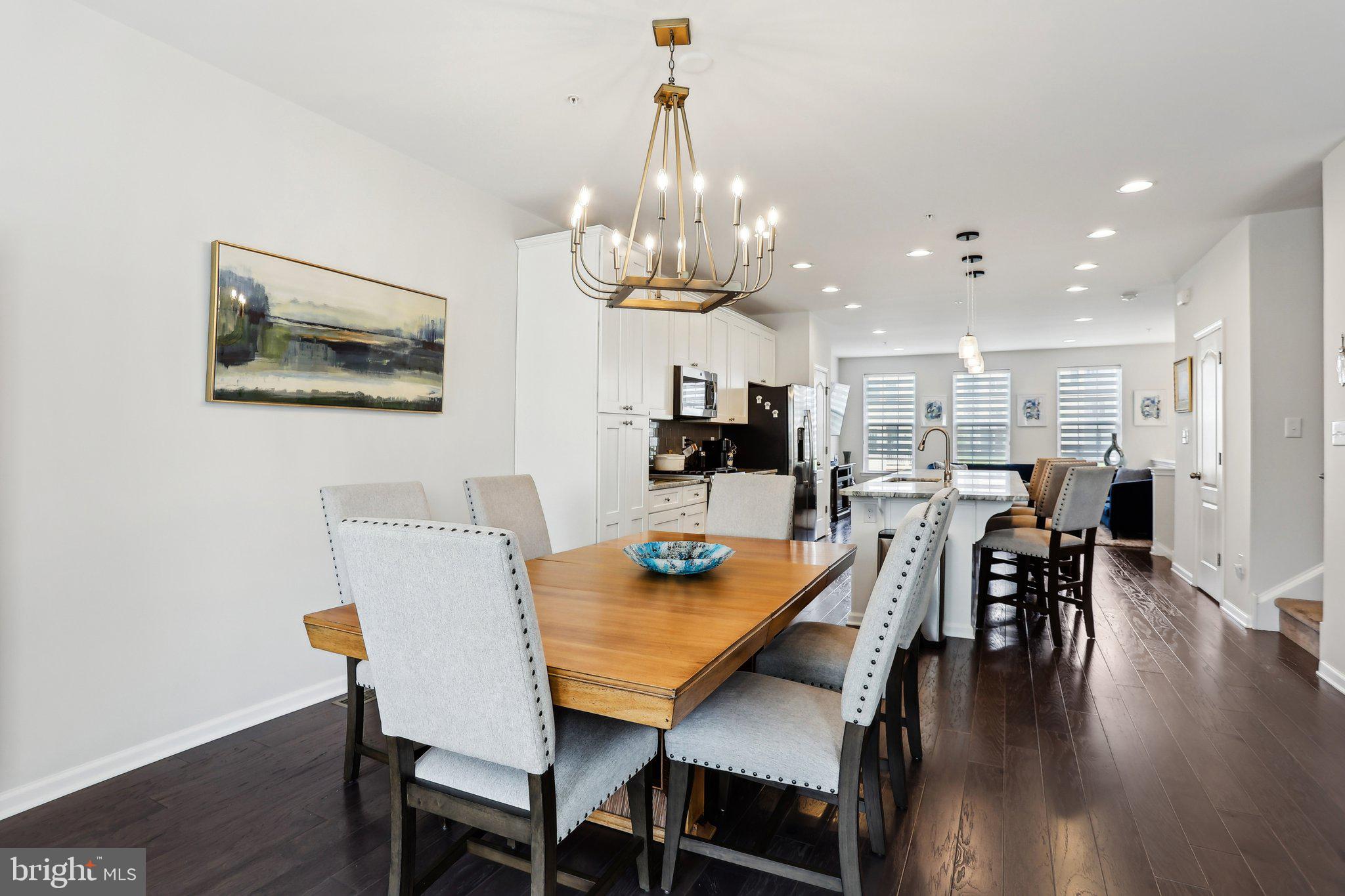 HIGH GROVE - Residential