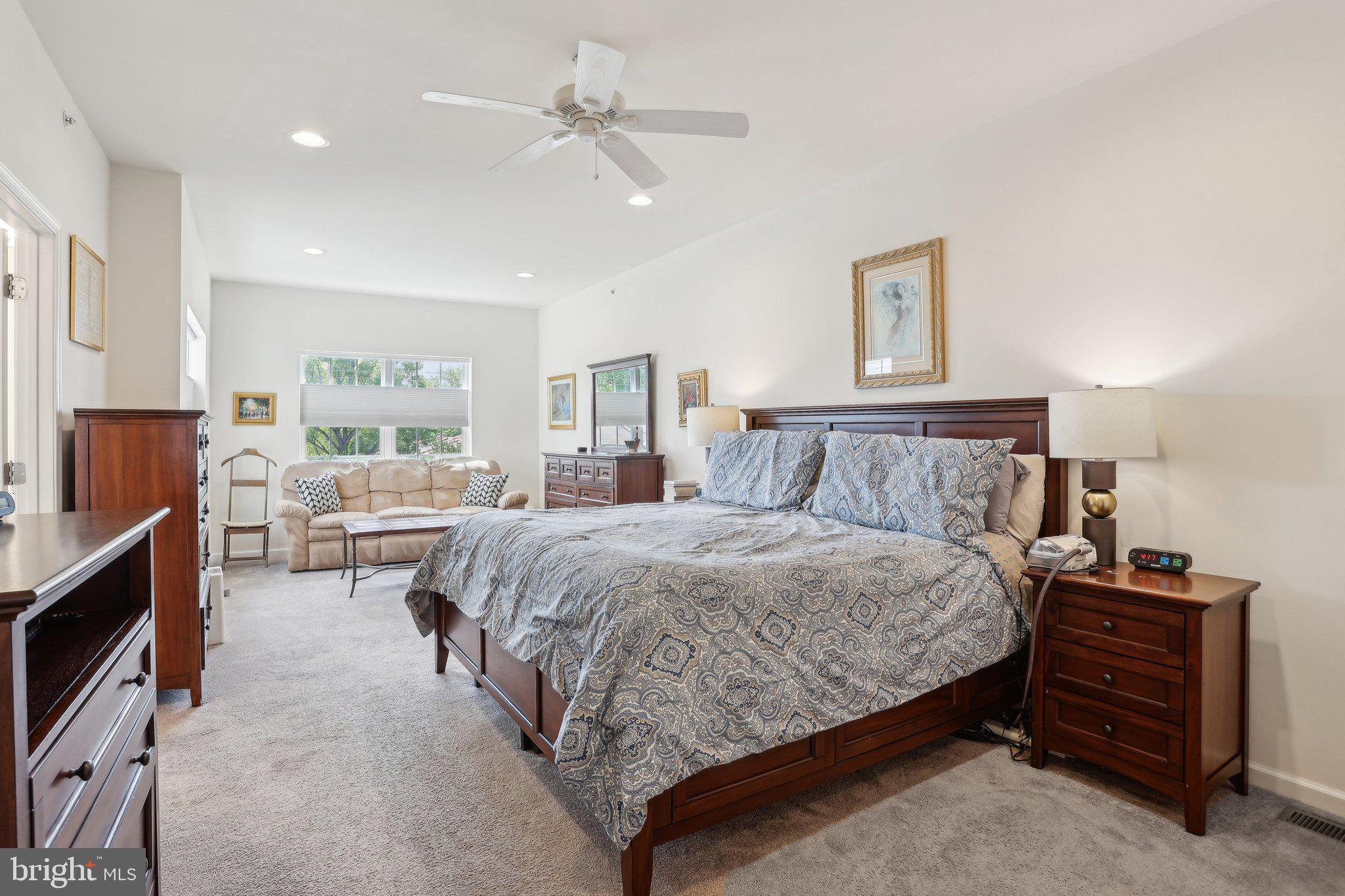 HIGH GROVE - Residential