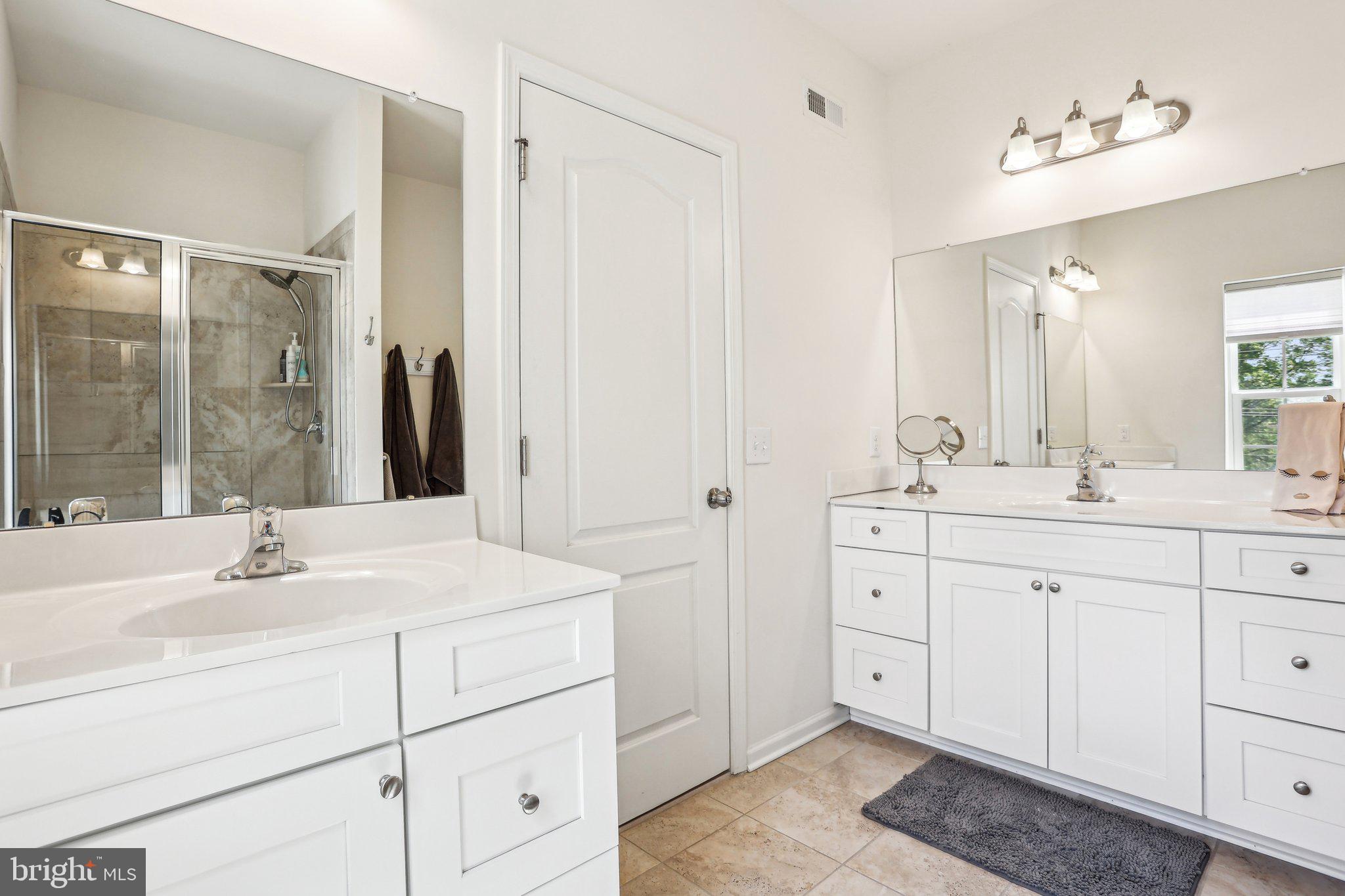 HIGH GROVE - Residential