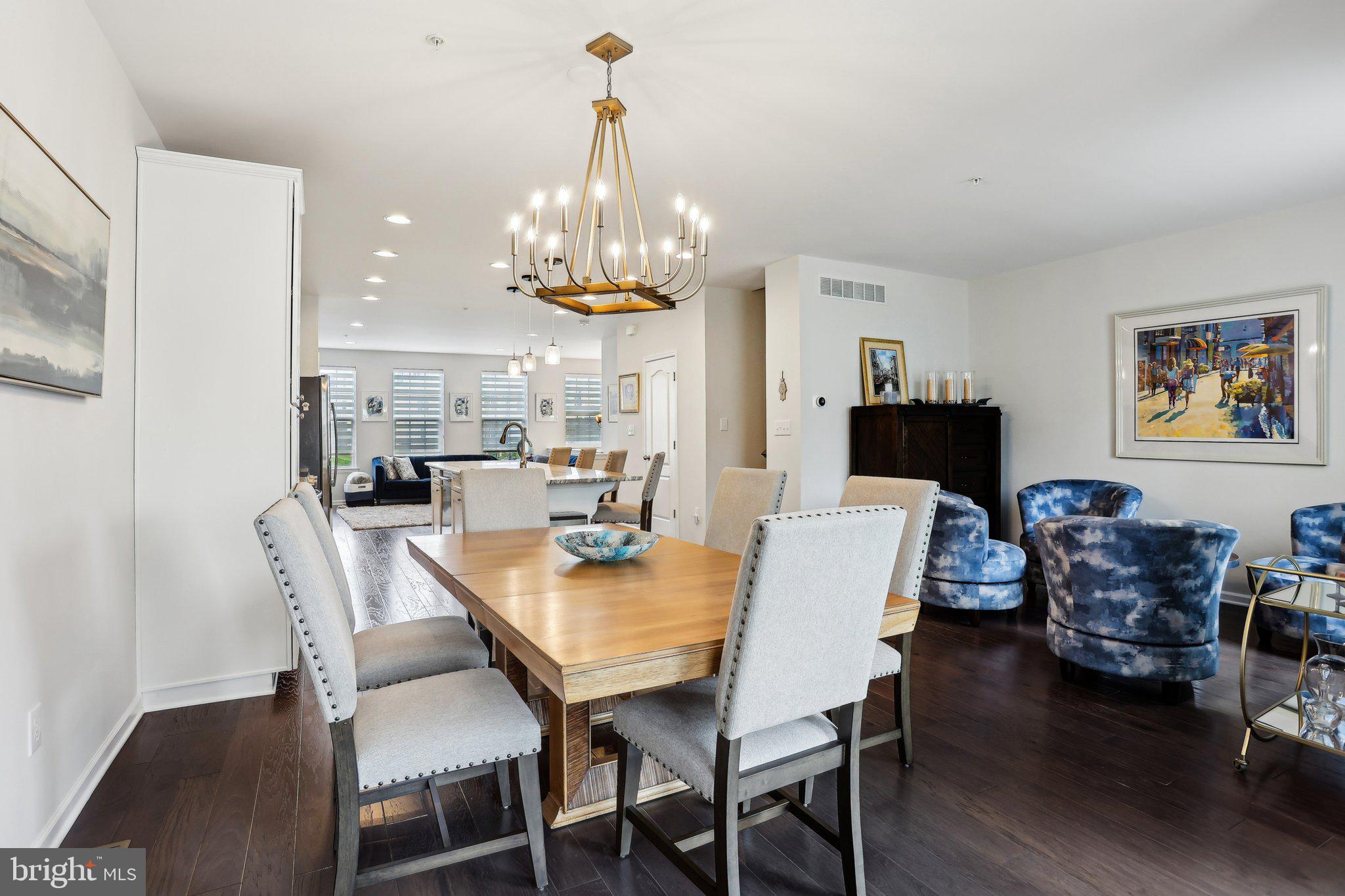 HIGH GROVE - Residential