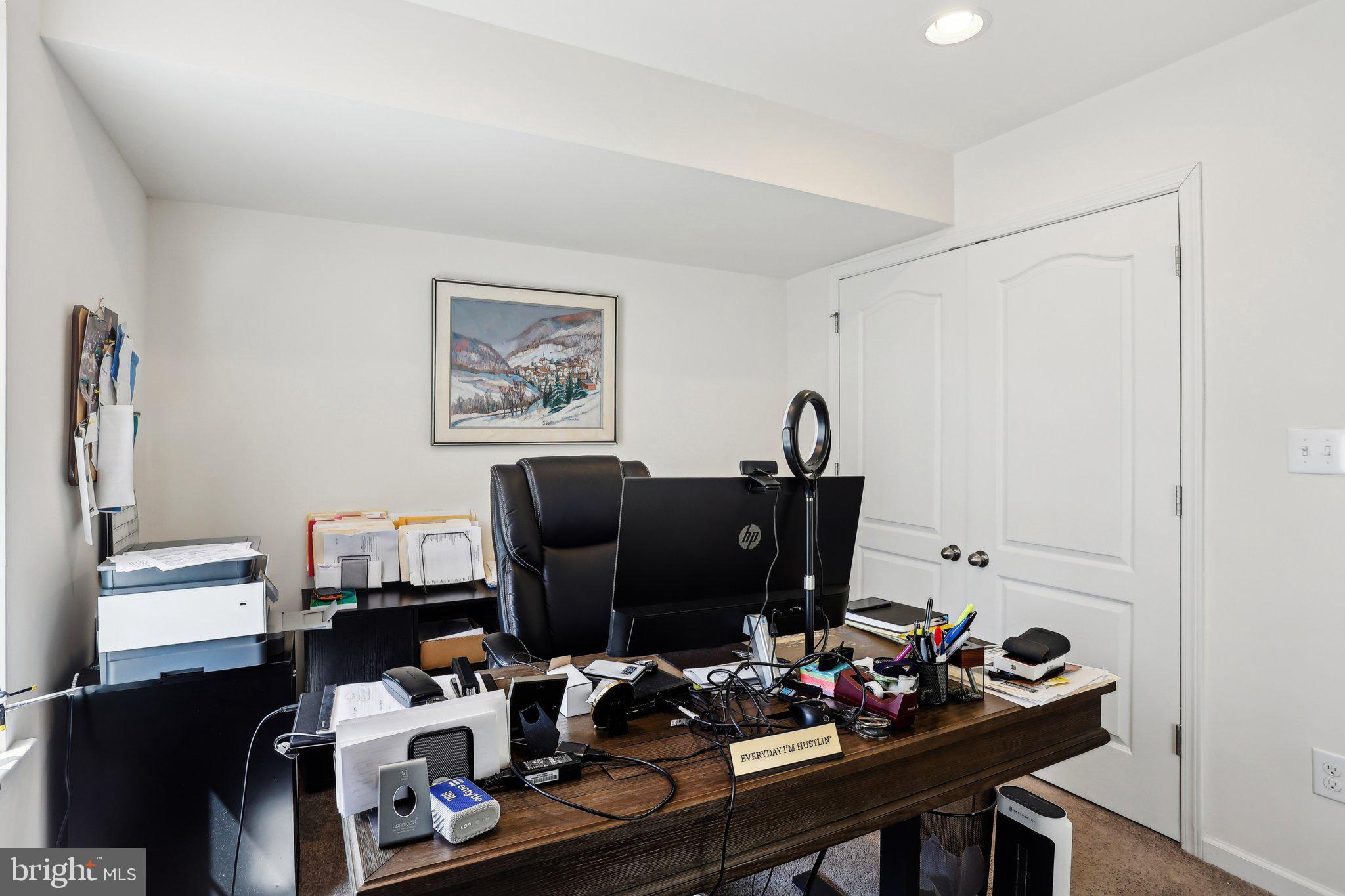 HIGH GROVE - Residential