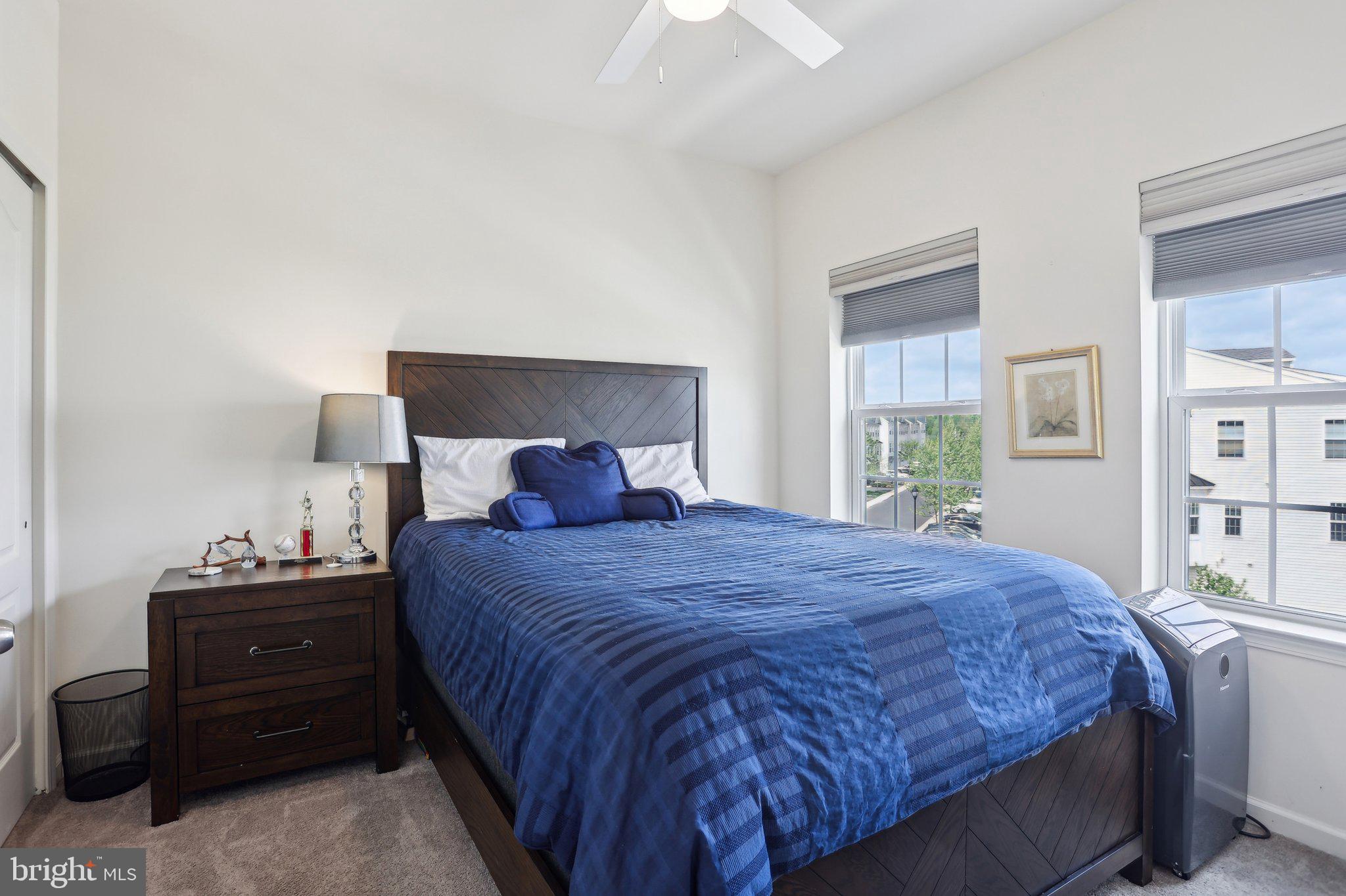 HIGH GROVE - Residential