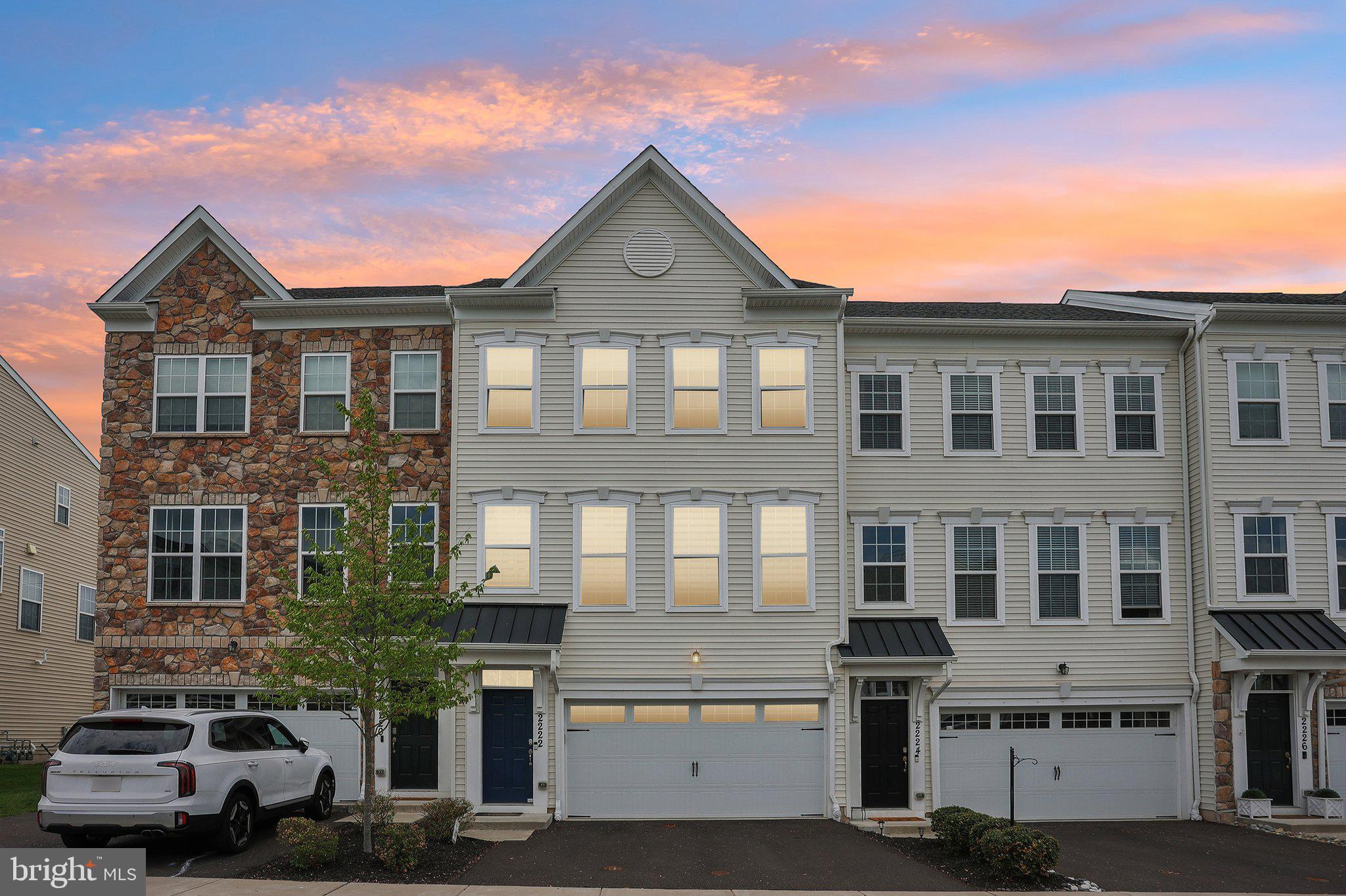 HIGH GROVE - Residential