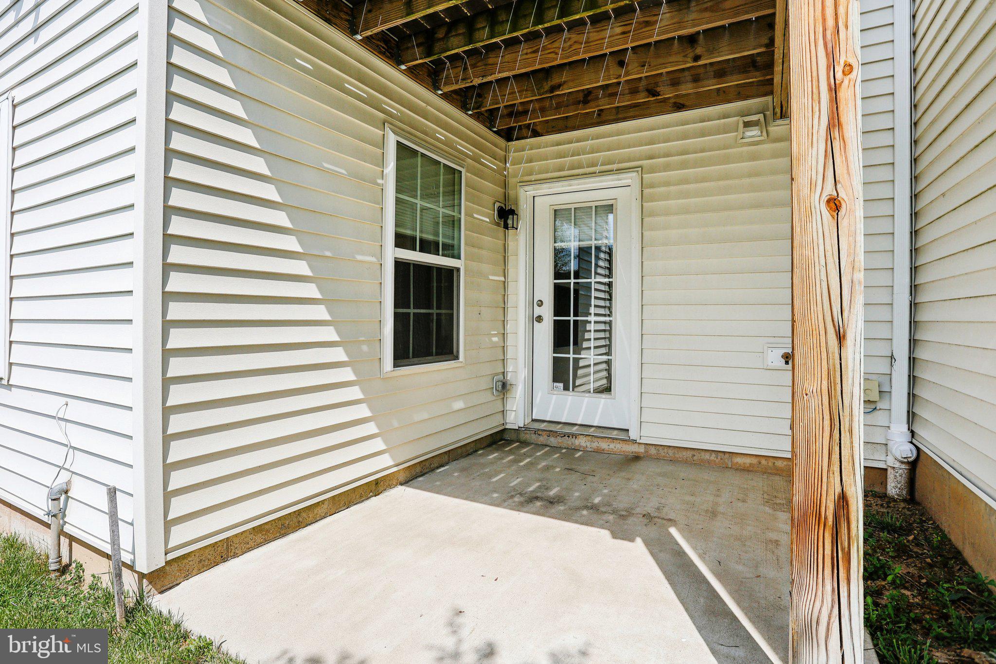 HIGH GROVE - Residential