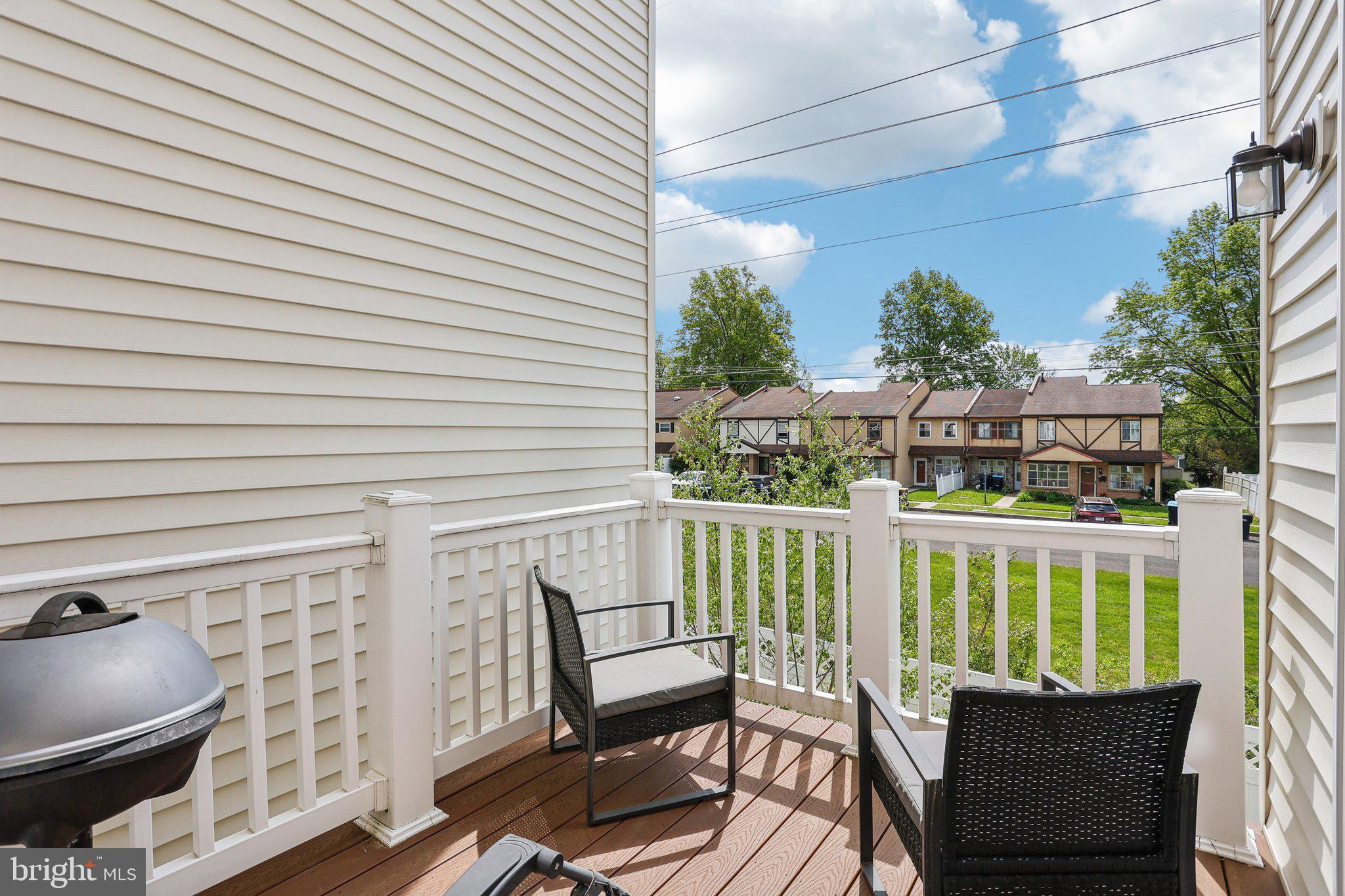 HIGH GROVE - Residential