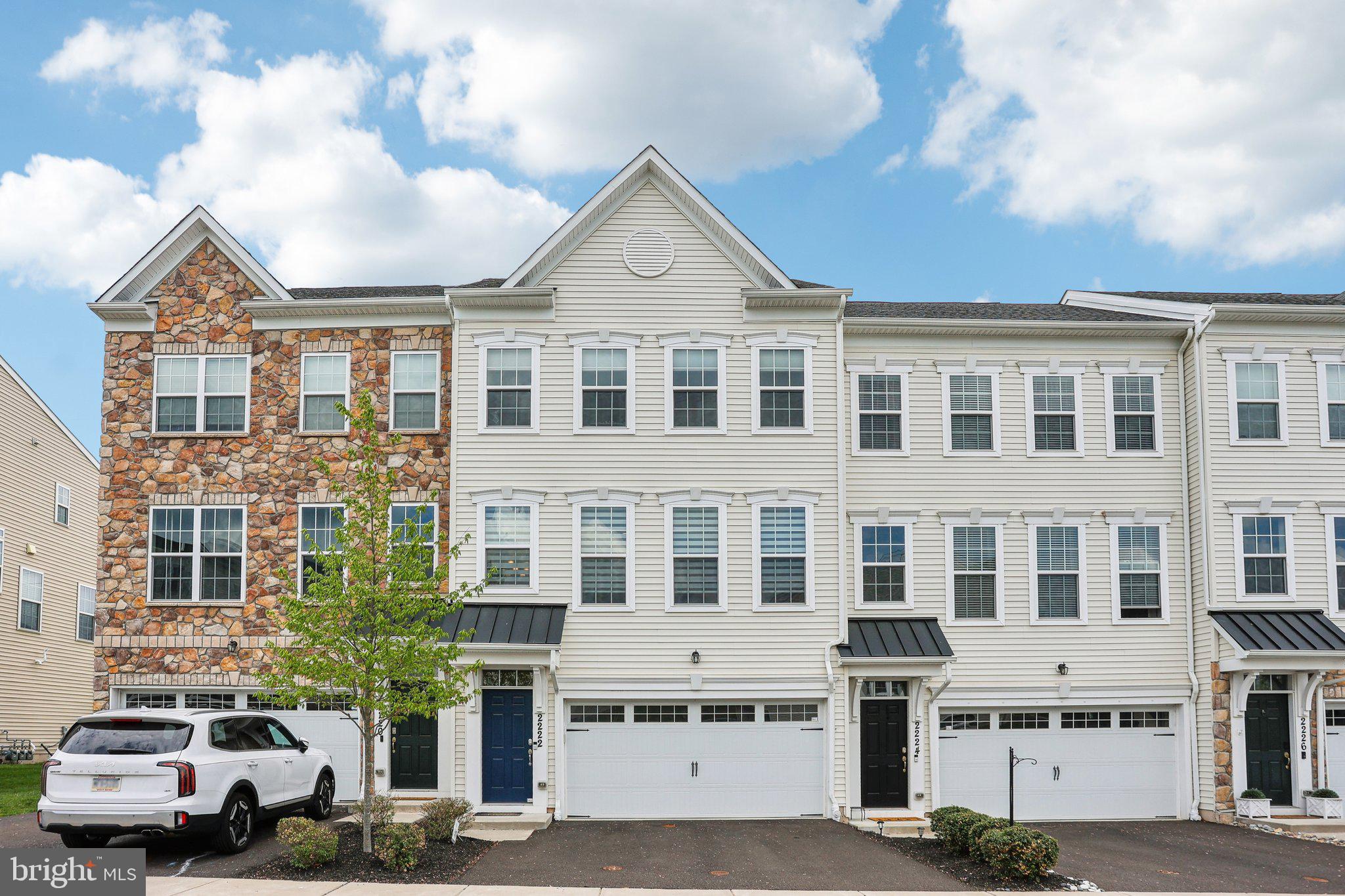 HIGH GROVE - Residential