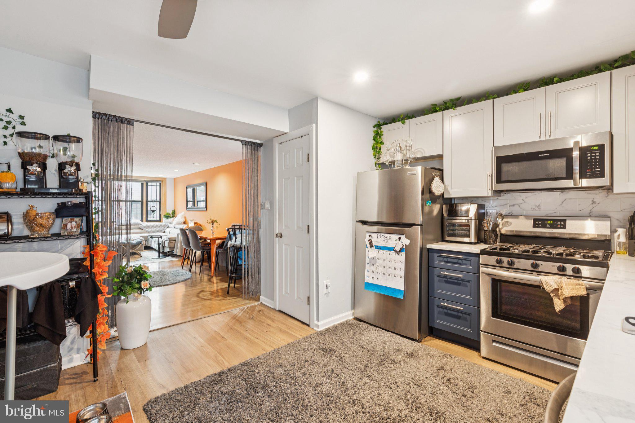 PASSYUNK SQUARE - Residential