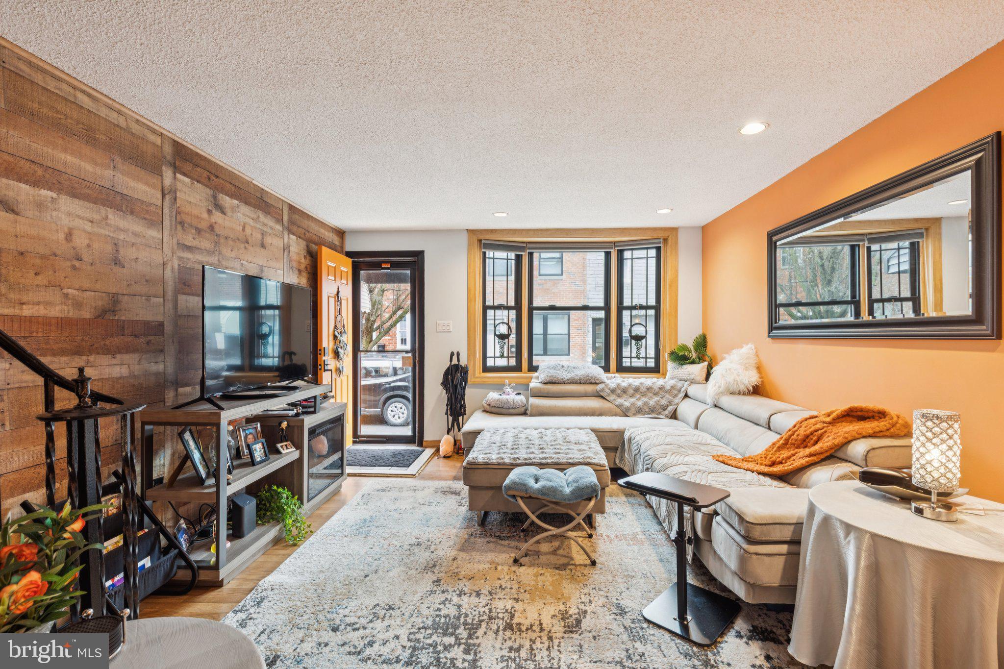 PASSYUNK SQUARE - Residential