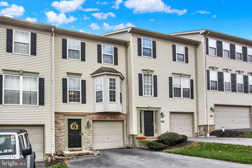 Photo of 2718 Hunt Club Drive #3, YORK, PA 17402 (MLS # PAYK2092362)