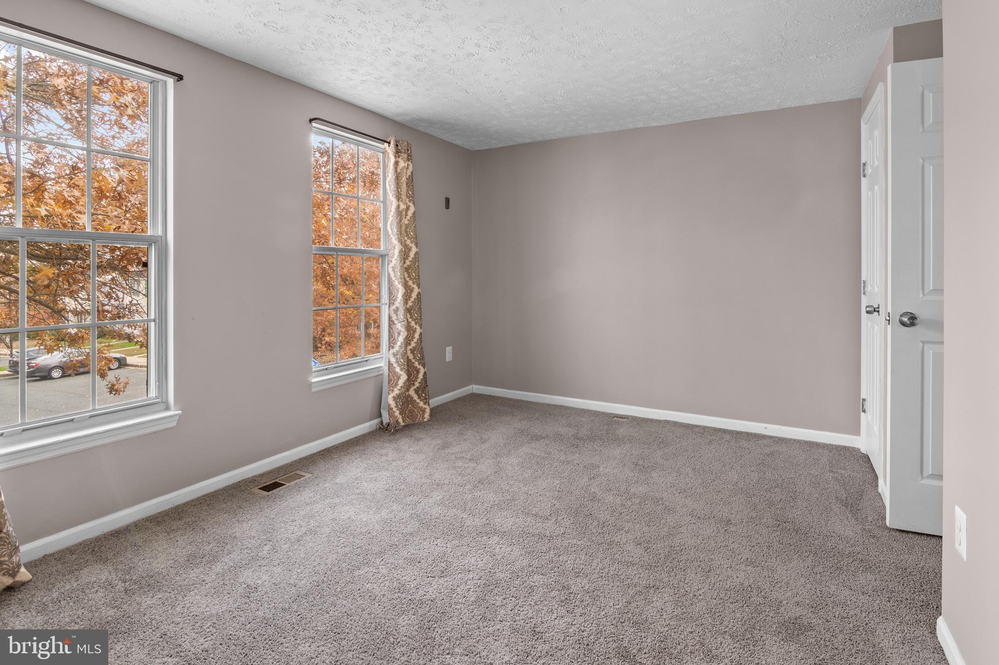 RIVERSIDE - Residential