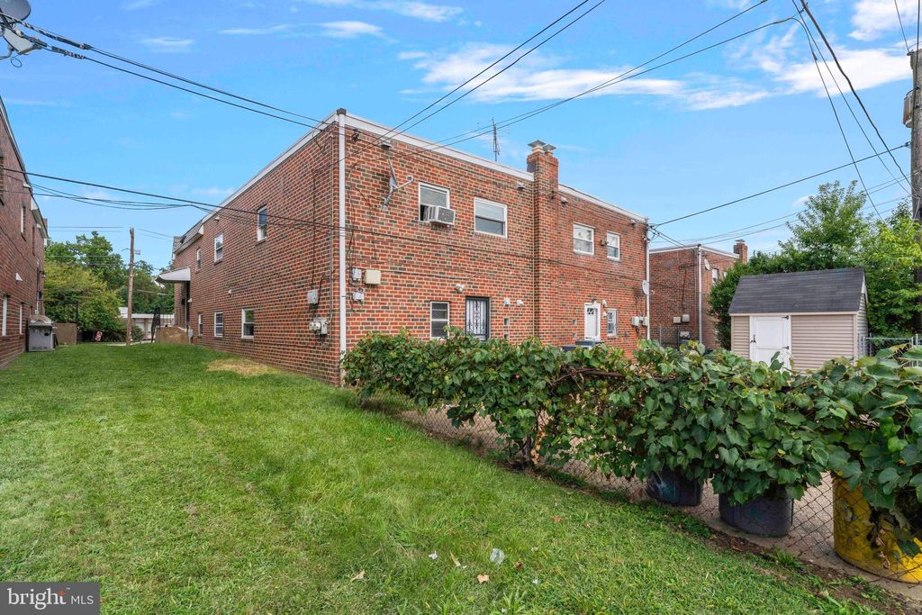 Photo of 2162 Strahle Street, PHILADELPHIA, PA 19152 (MLS # PAPH2535172)