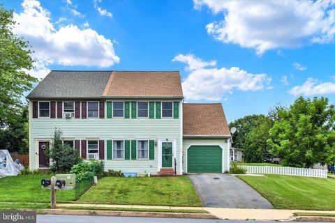 Photo of 15 Beech Lane, ELIZABETHTOWN, PA 17022 (MLS # PALA2072778)