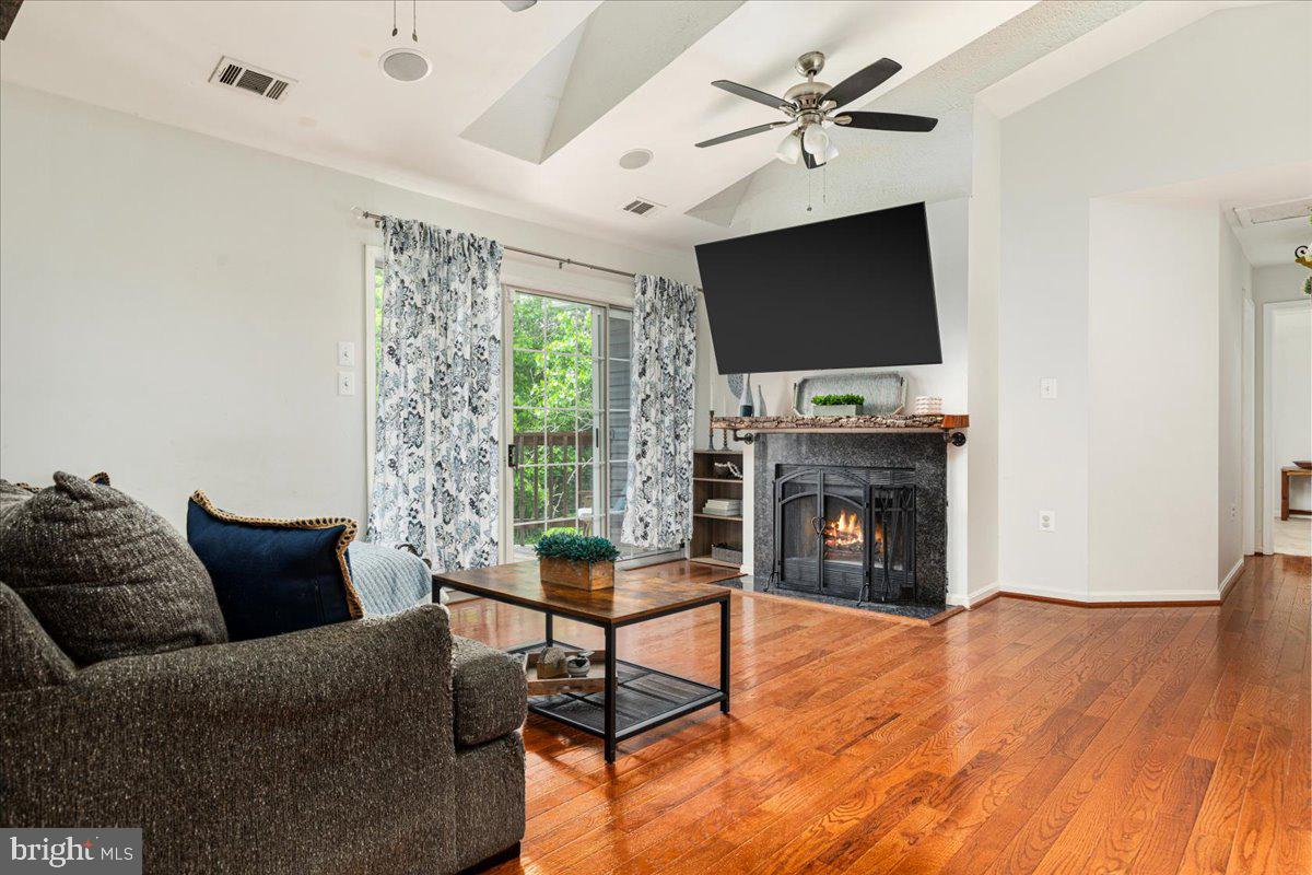 106 TIMBERLAKE TERRACE 10