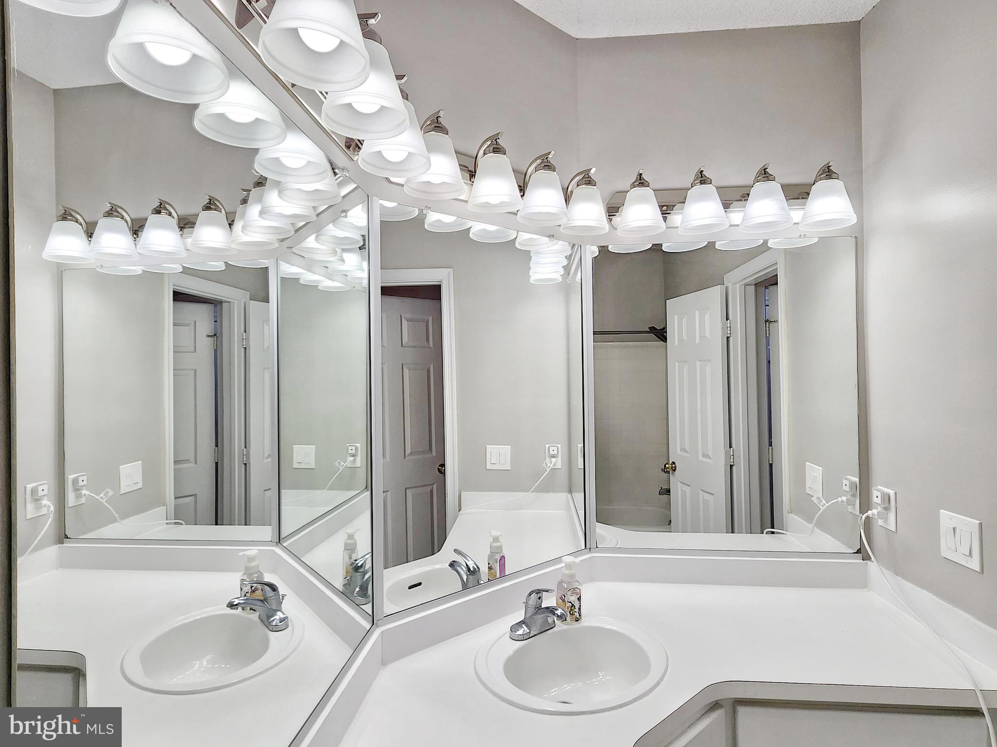 SANDERLING CONDO - Residential