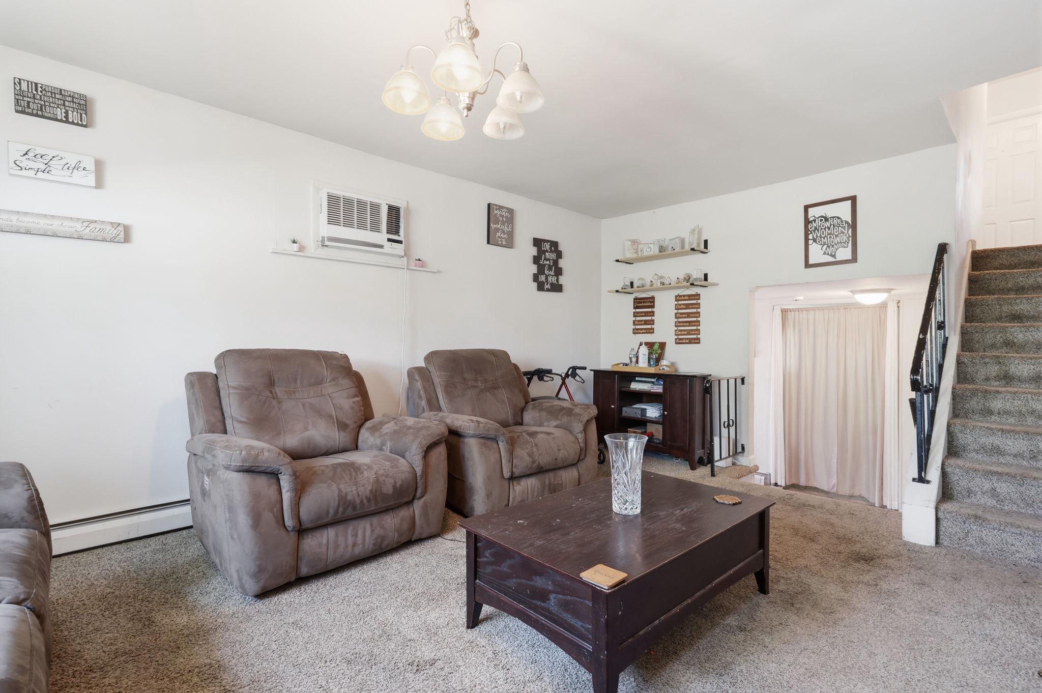 LANSDALE - Residential
