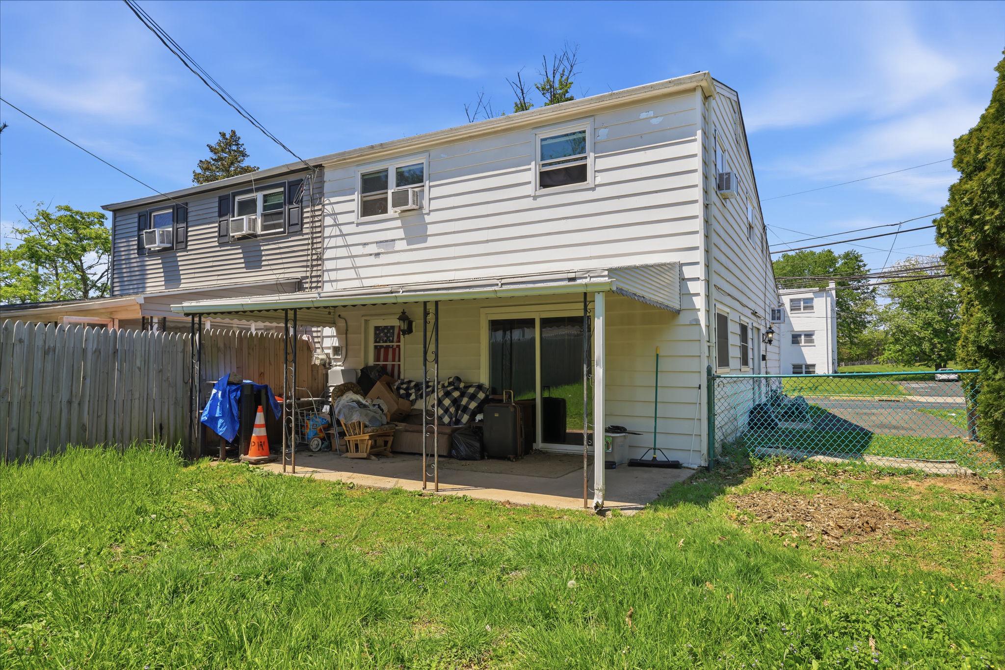 LANSDALE - Residential