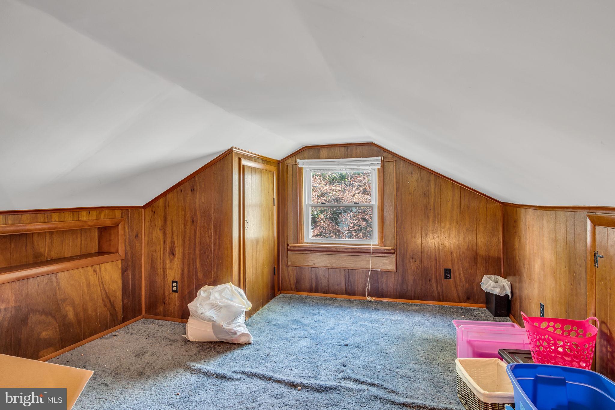 VALLEY VIEW ACRES - Residential