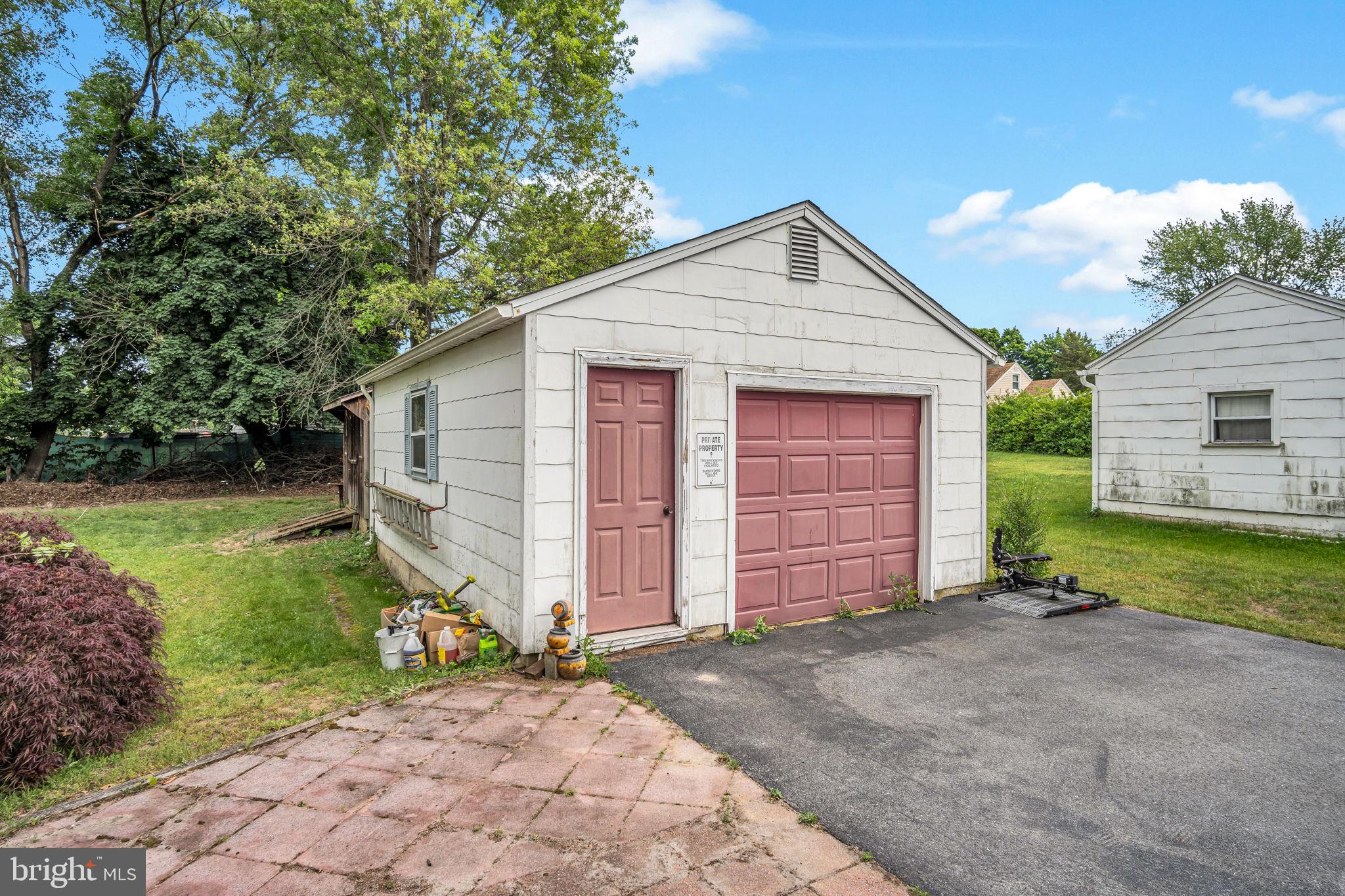 VALLEY VIEW ACRES - Residential