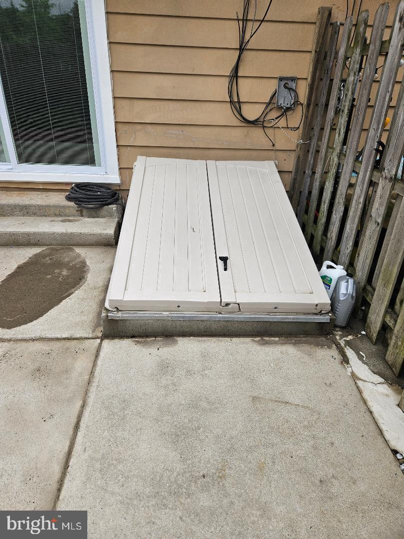 THE EAGLE - Residential