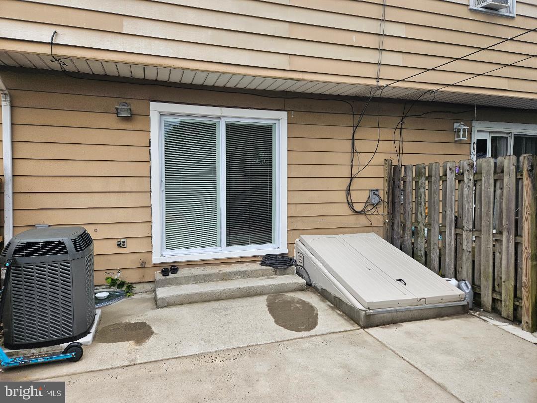 THE EAGLE - Residential