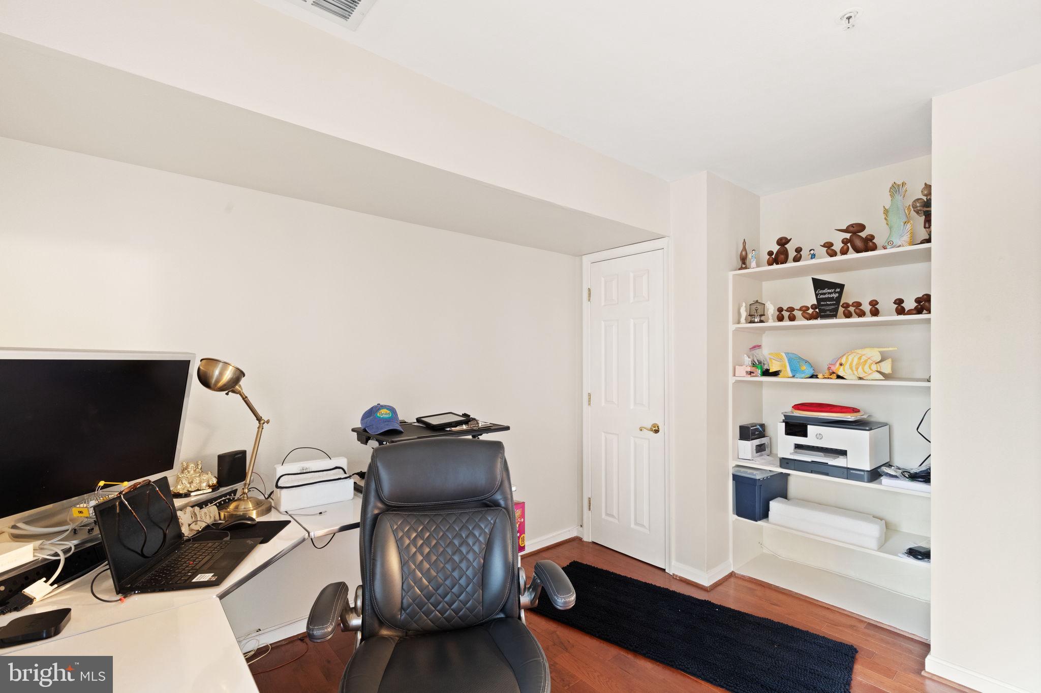 ENGLISH COUNTRY MANOR - Residential