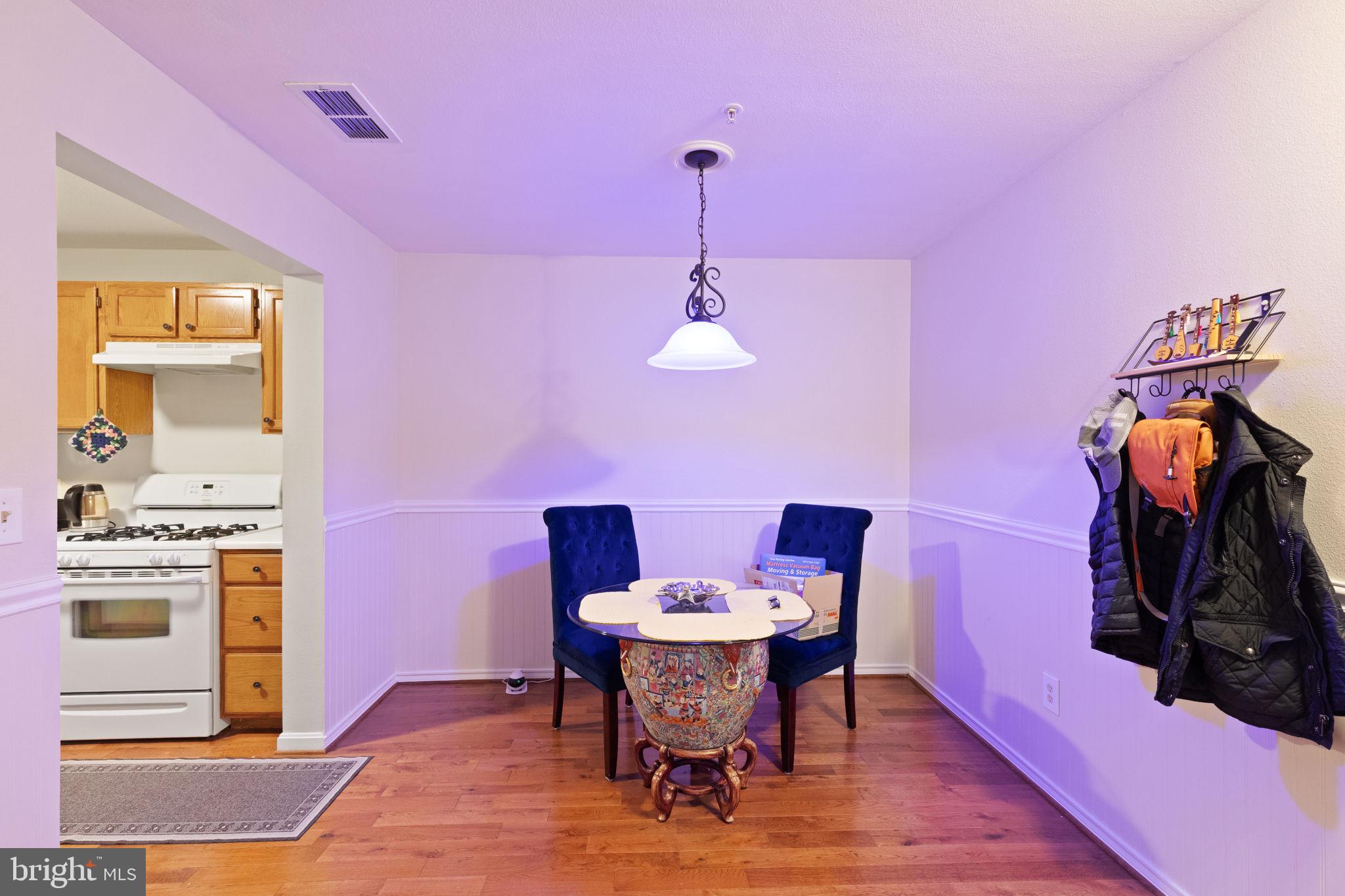 ENGLISH COUNTRY MANOR - Residential